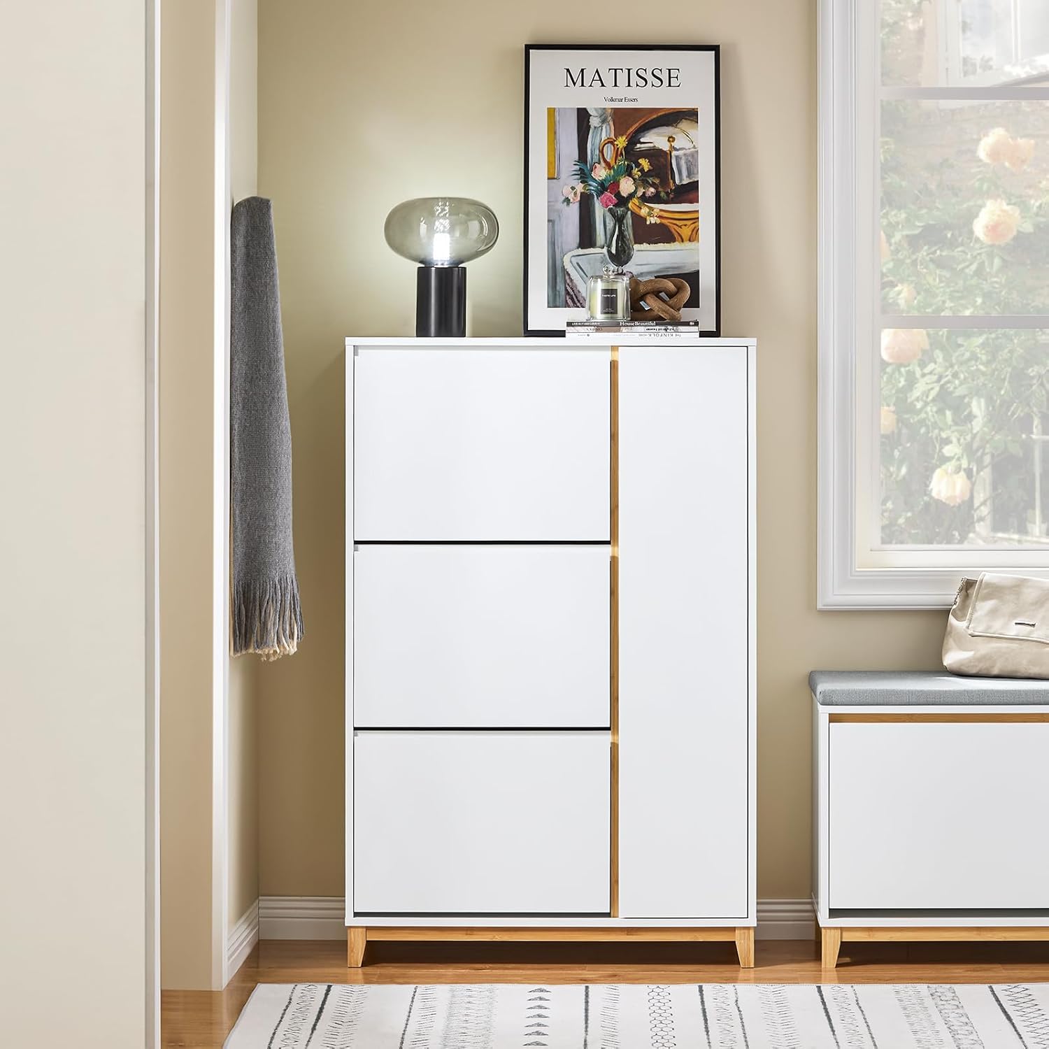 SoBuy Schuhschrank schmal hoch – Schuhkipper mit 3 Klappen und Seitenfächern, schuhregal geschlossen für Flur & Diele, platzsparend, schuhschrank Weiss Natur, 80x122x34cm, FSR189-WN