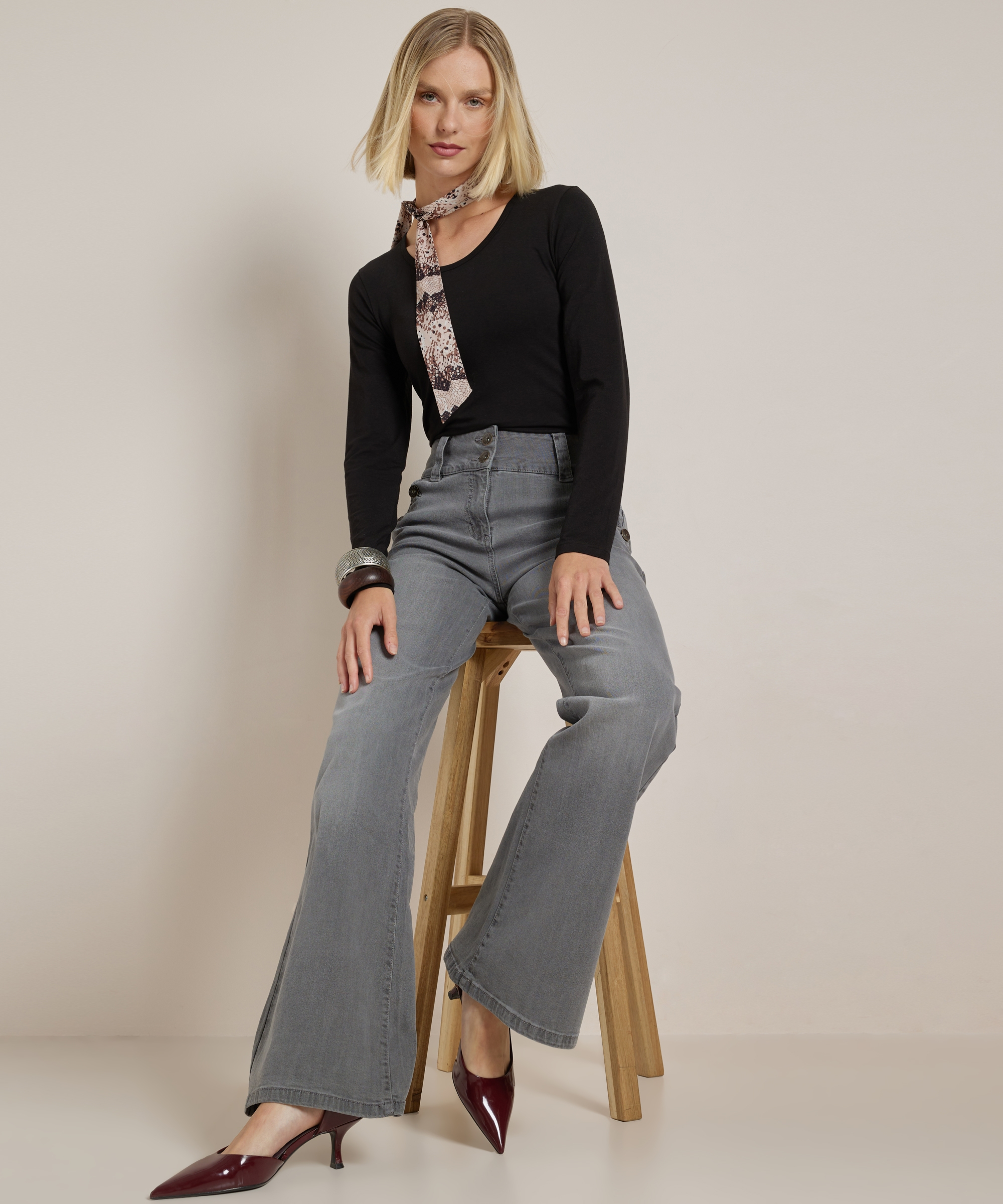 wide fit stretch jeans met knopen