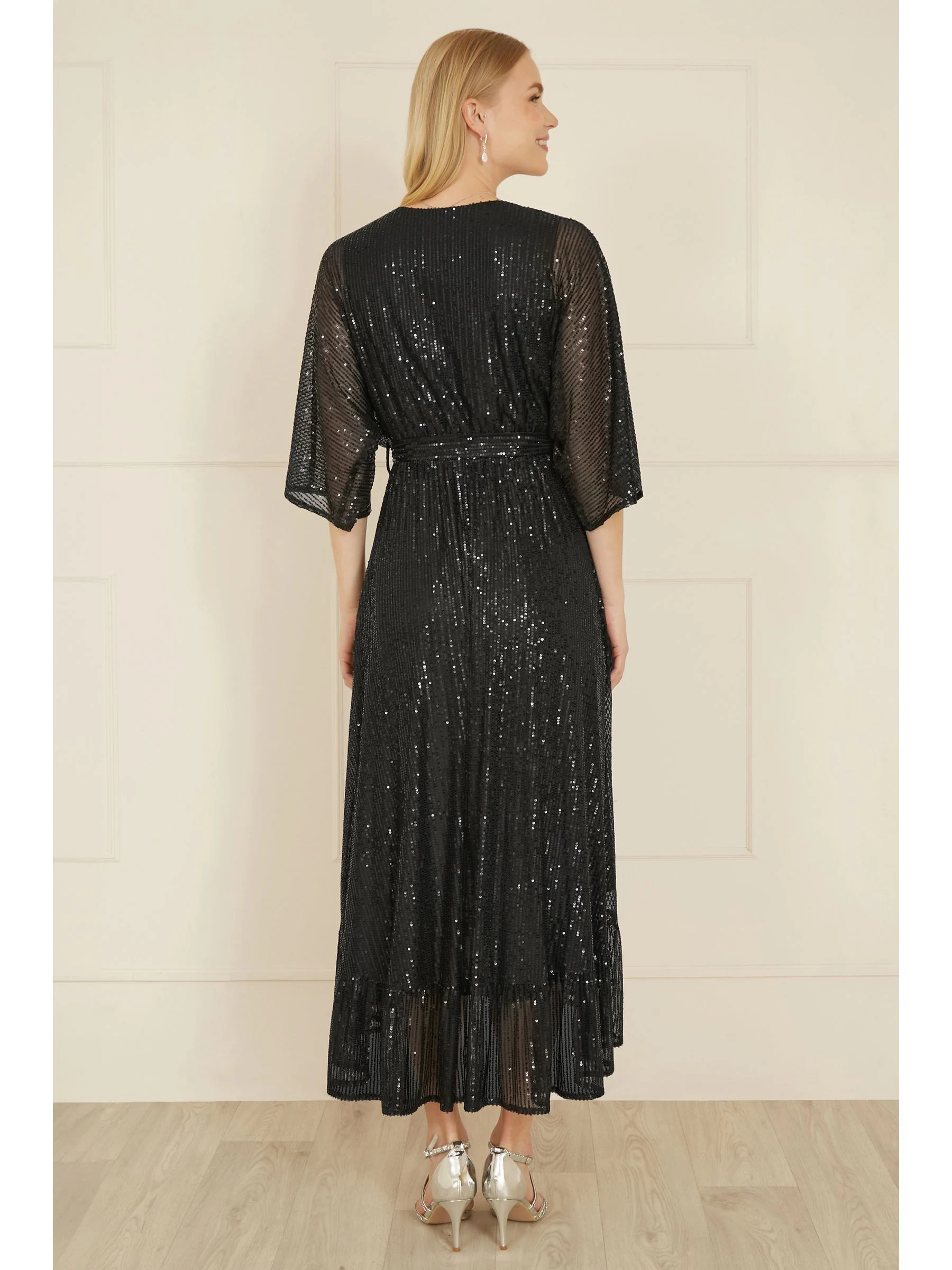 Yumi Midi wikkeljurk met kimono en pailletten