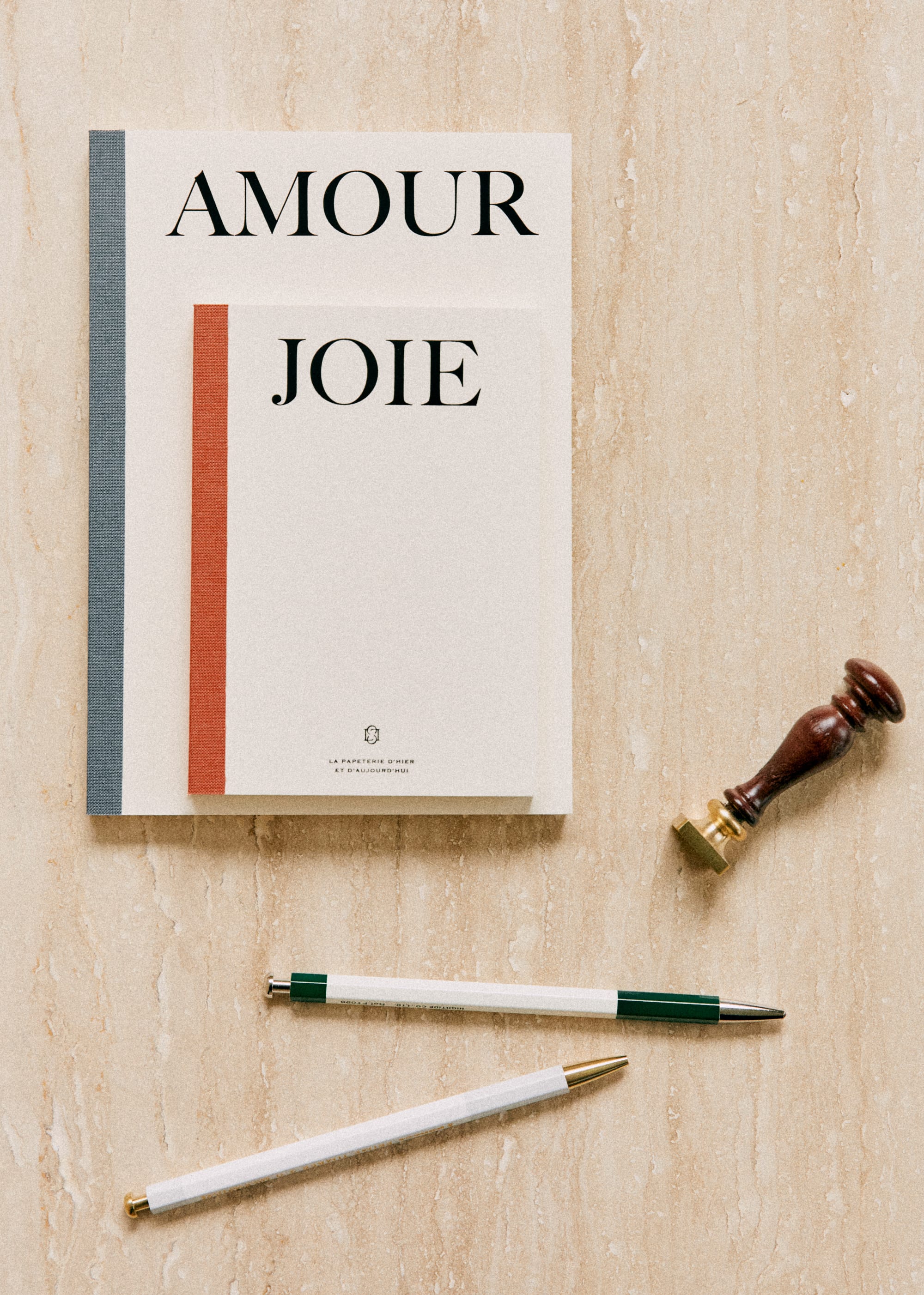 Carnet A6 - Joie - LES COMPOSANTES/SENTEURS & PAPETERIE 5906795