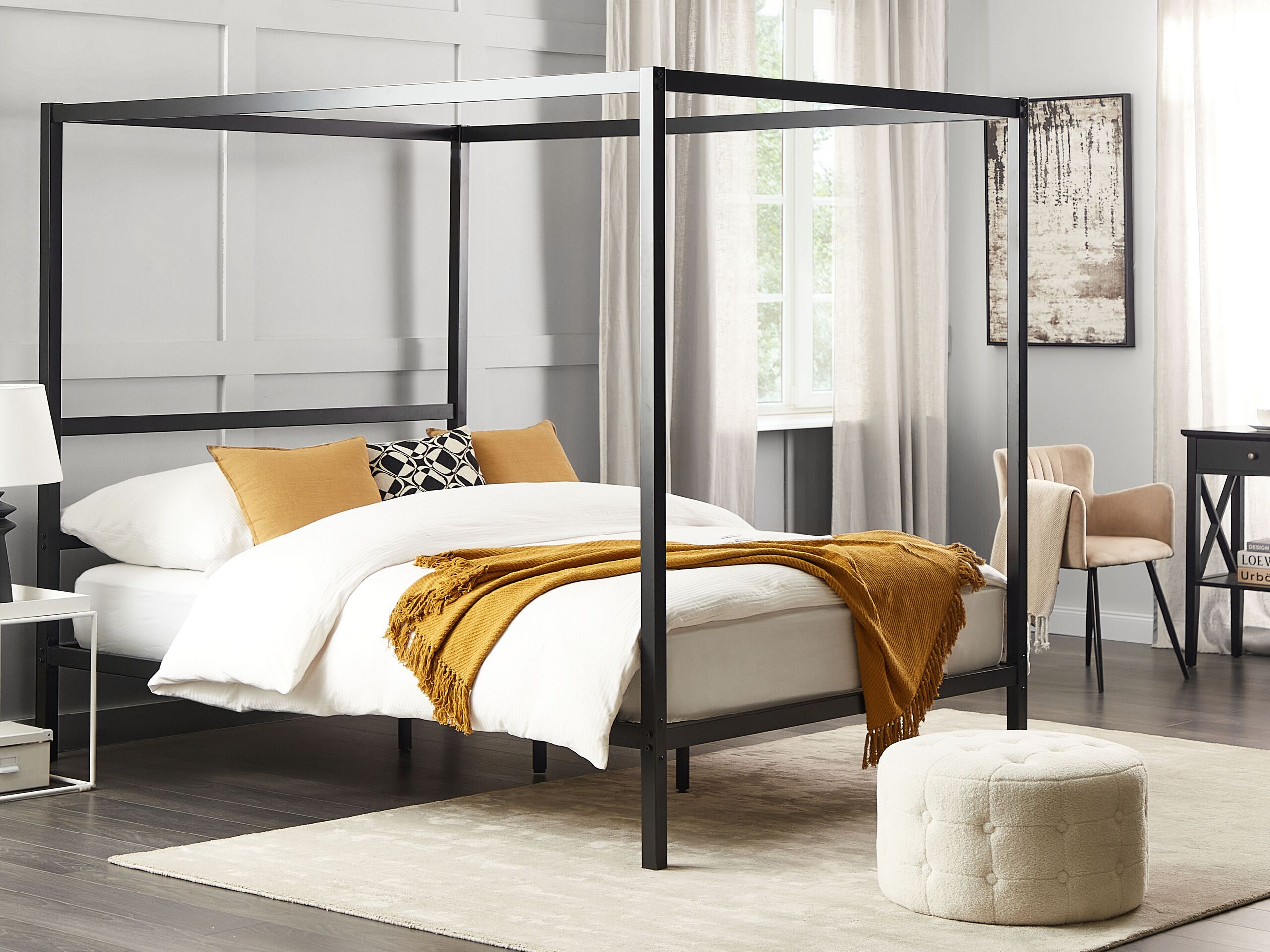 Beliani - LESTARDS - Hemelbed - Zwart - 160 x 200 cm - Staal