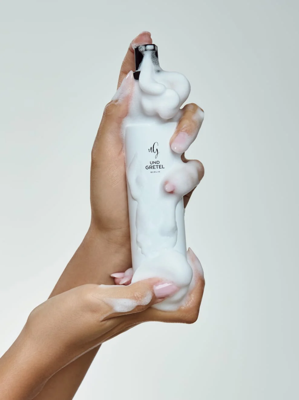 UND GRETEL  SCHUM Foam Cleanser, 100 ml