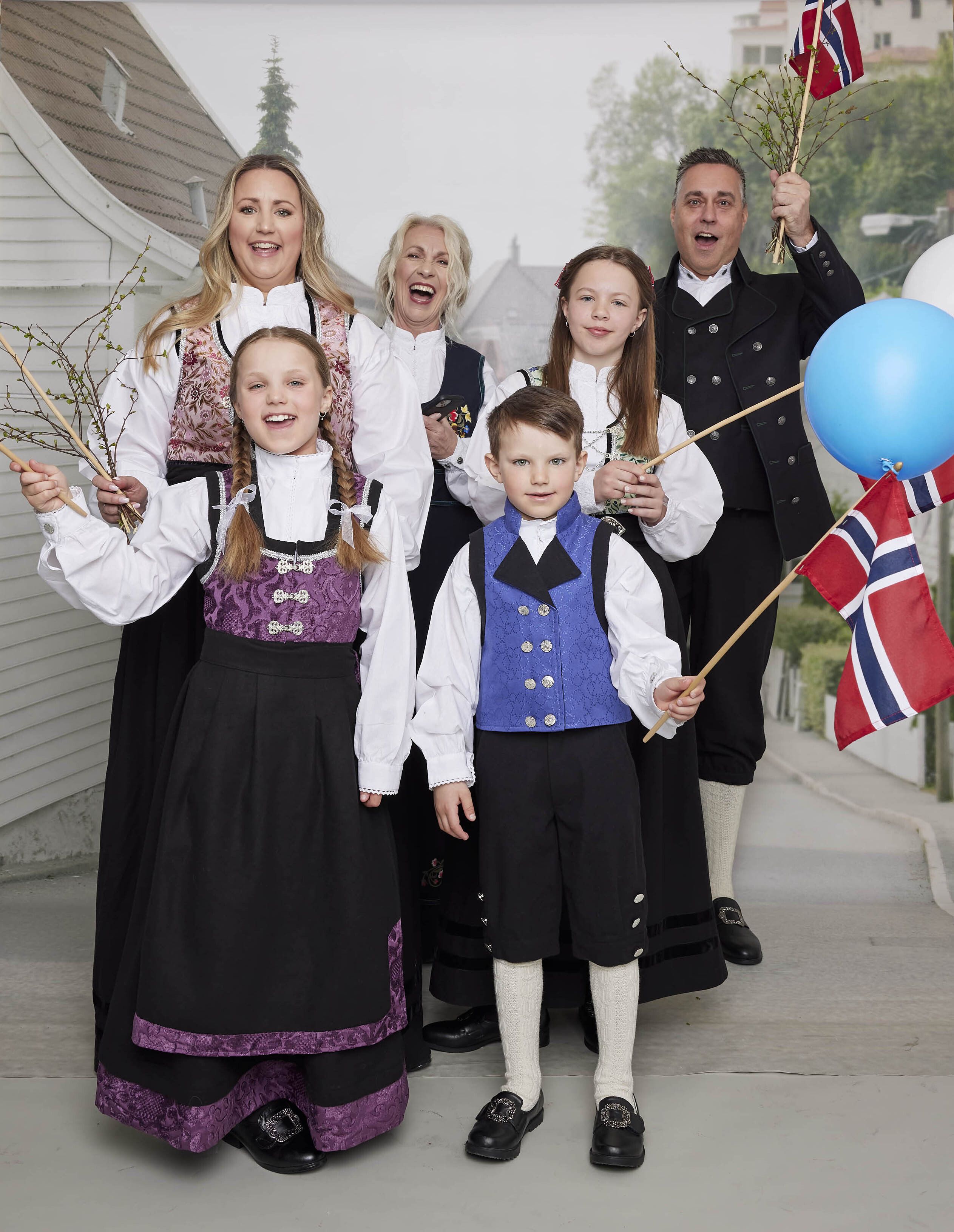 Festdrakt med skjorte og avtagbar veske