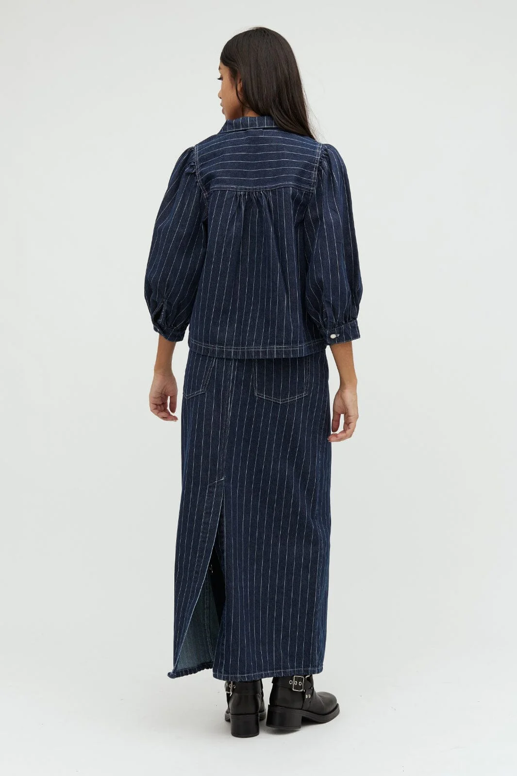 Global Funk Joance-G 608 navy pinstripe