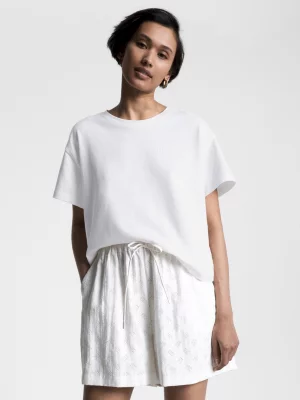 Camiseta moderna de corte relaxado