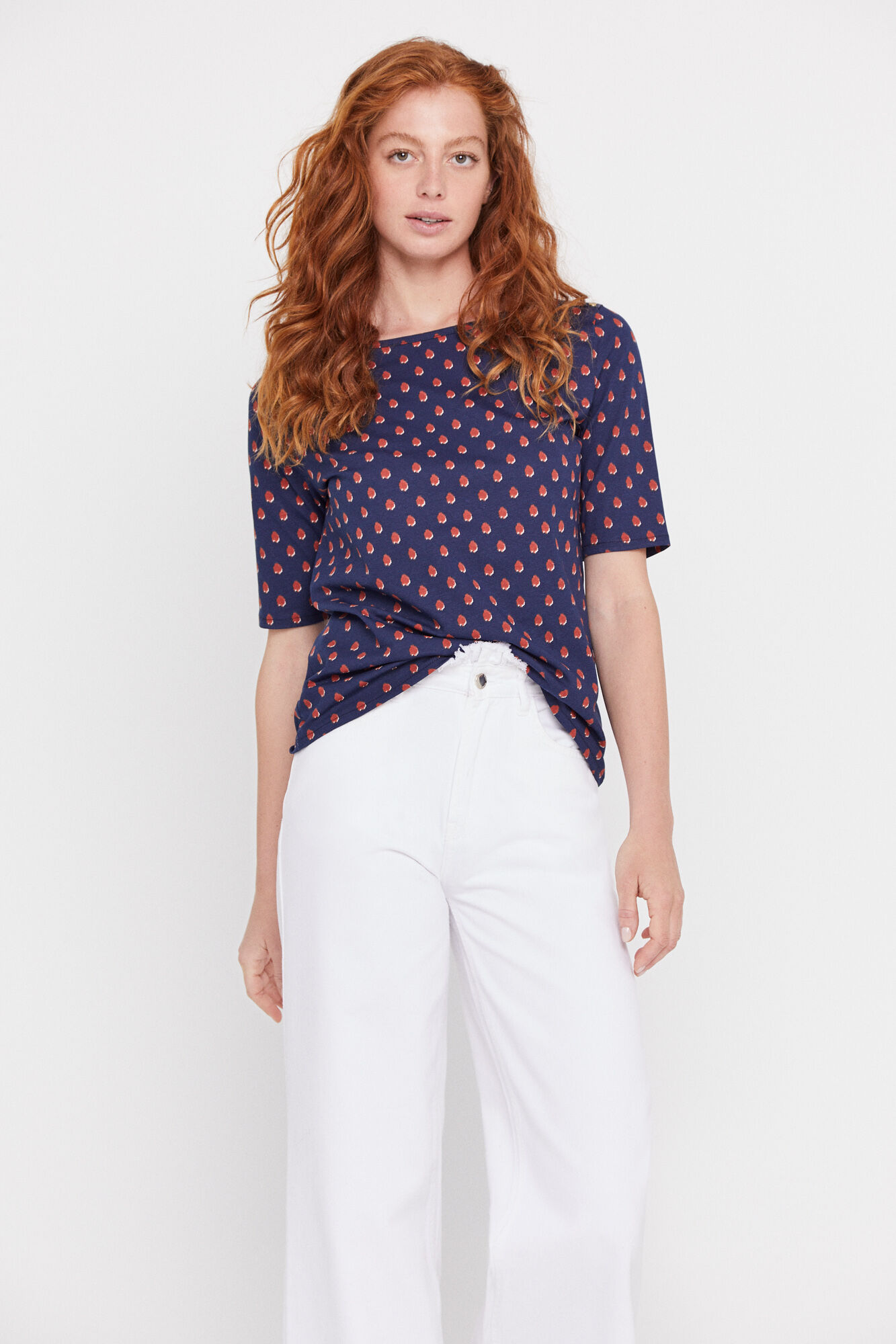 Camiseta básica com decote canoa - Estampa azul