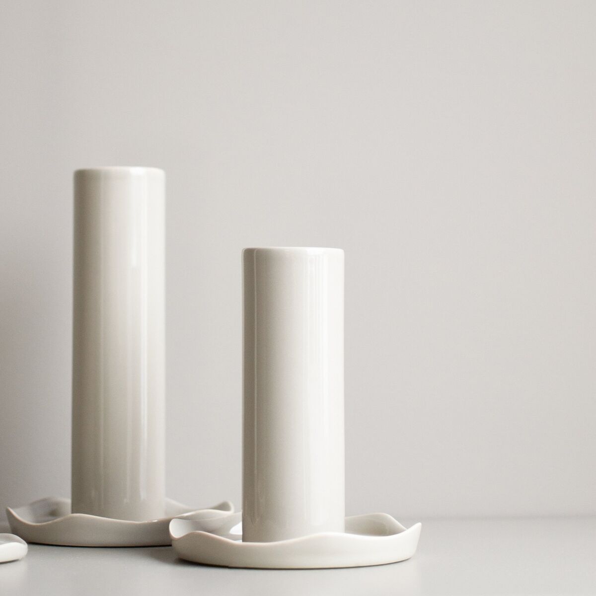 Wave vase, small, shiny mole