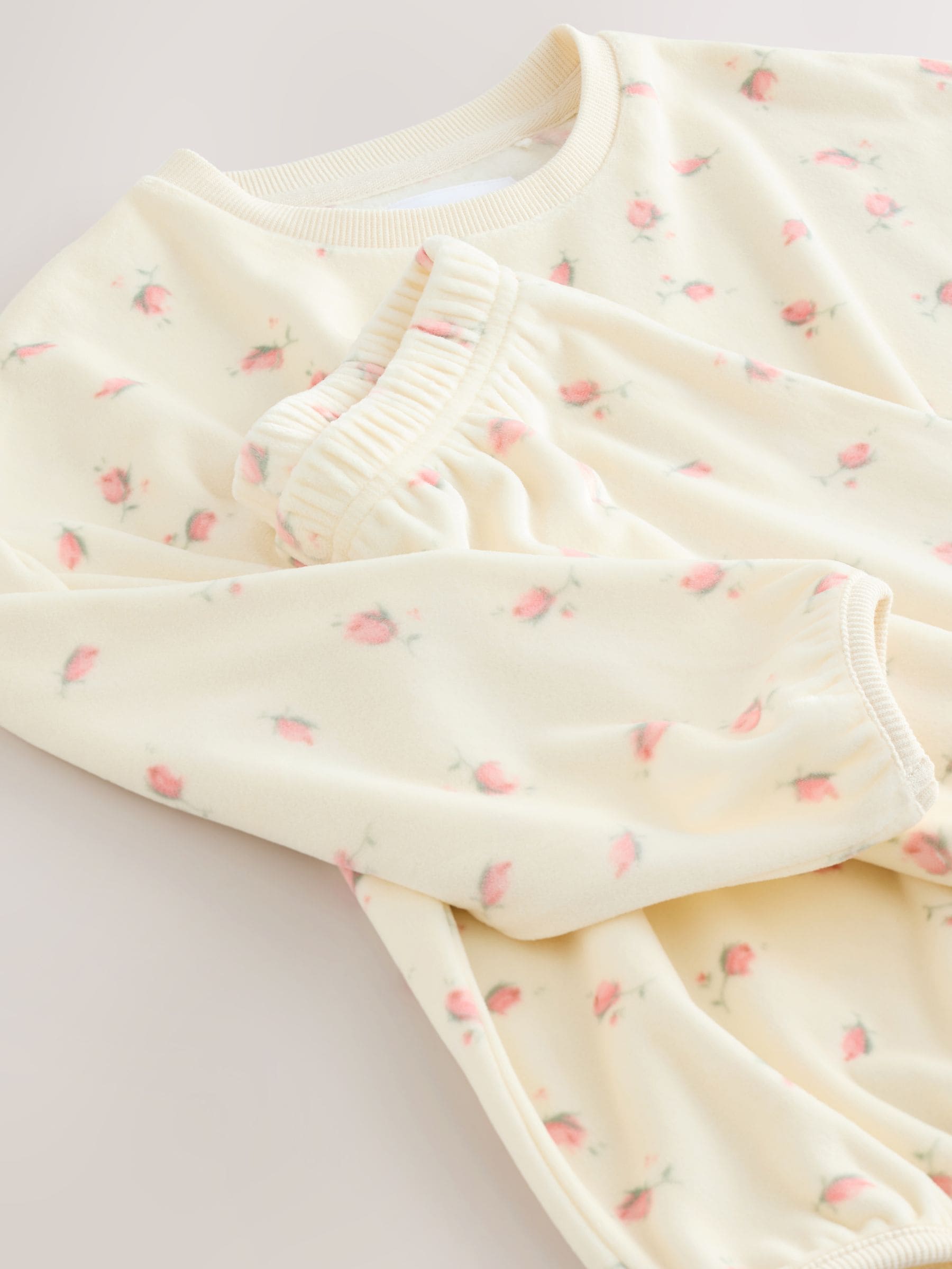 Bont gebloemd - Behaaglijke fleece pyjama (2-16 jr)