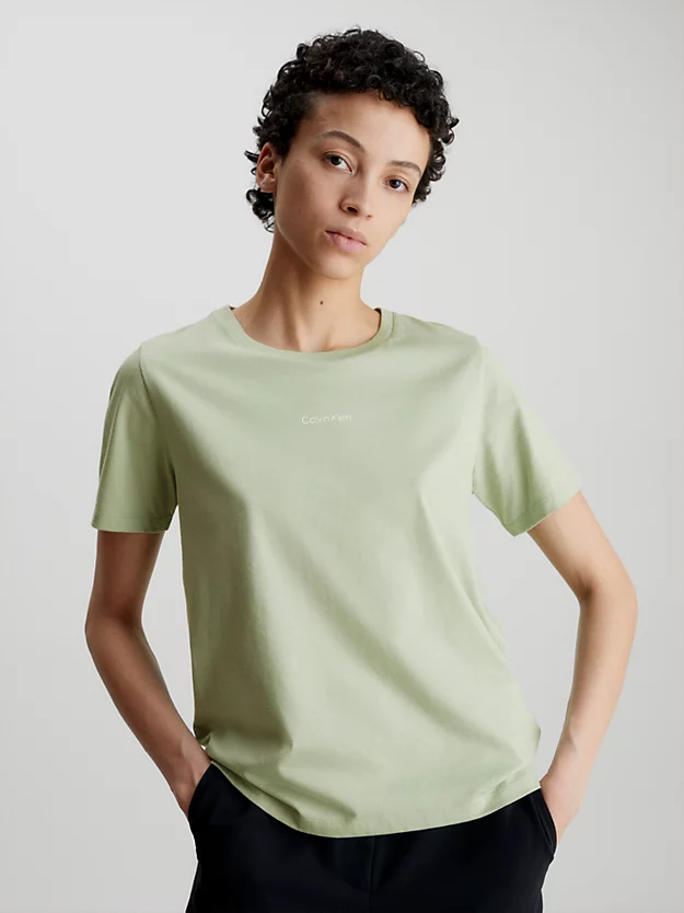 Camiseta de algodão com micro logotipo