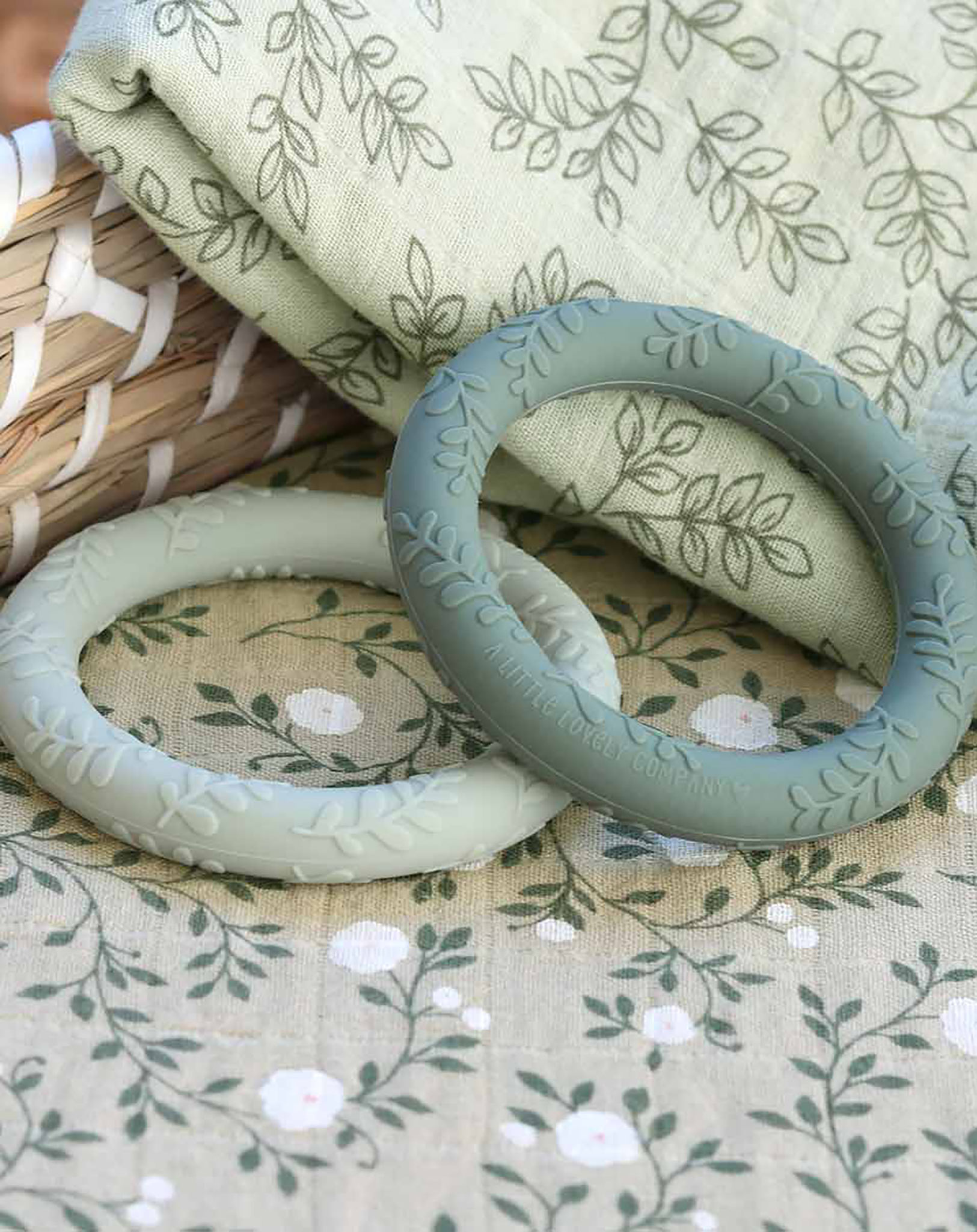 Silikon-Beißring LEAVES 2er-Set in sage cream