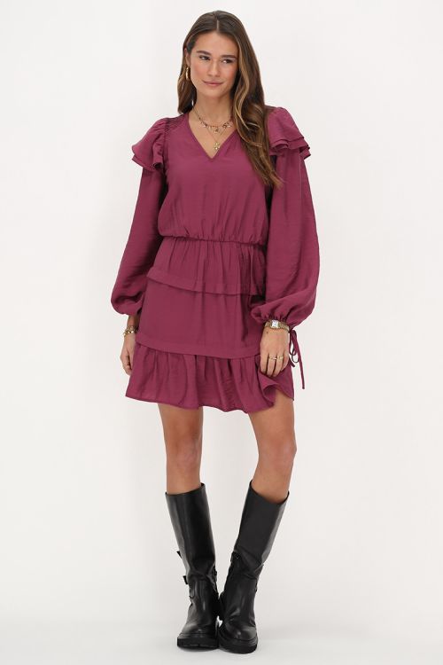 Paarse jurk met ruffles & wijde mouwen