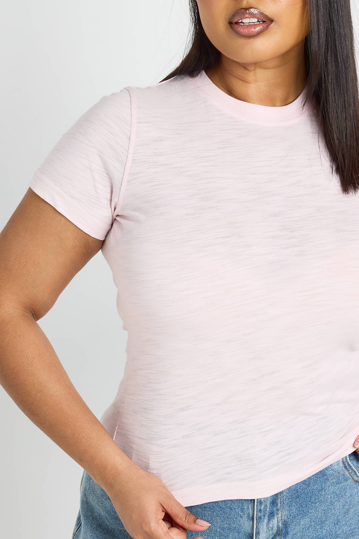 boohoo T-shirt Court Grande Taille En Maille Chinée Semi-transparente