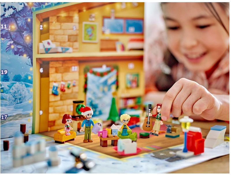 Lego - Adventkalender 2024 - Bouwspel - Multicolor - Inclusief 5 Personages