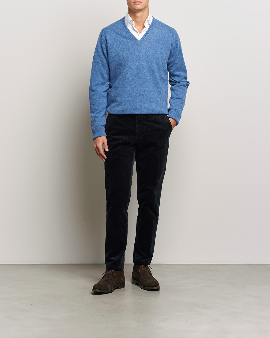 William Lockie Rob Lambswool V-Neck Clyde