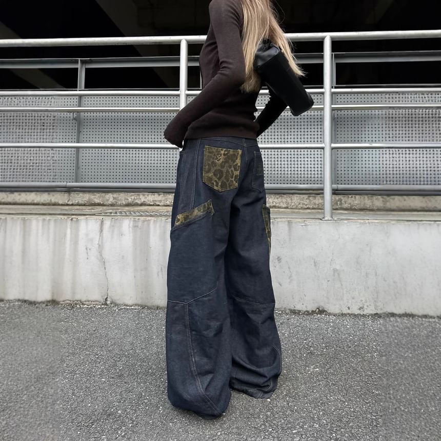 Jerolenea - Mid Rise Leopard Patterned Washed Panel Wide Leg Jeans