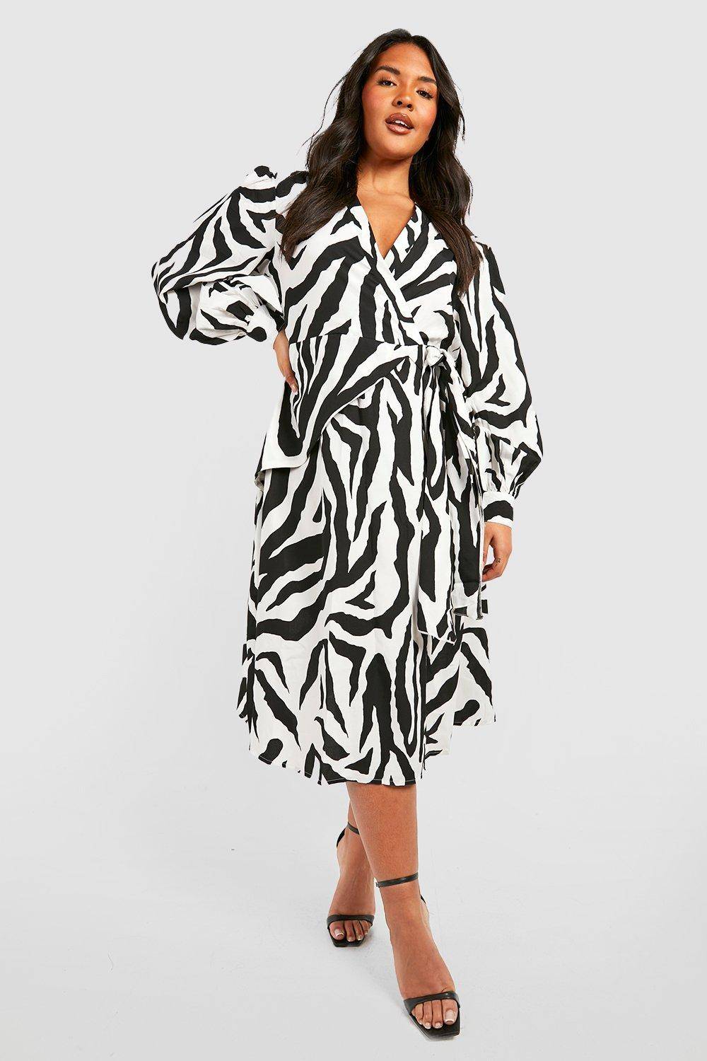 boohoo Grande taille - Robe patineuse mi-longue imprimée