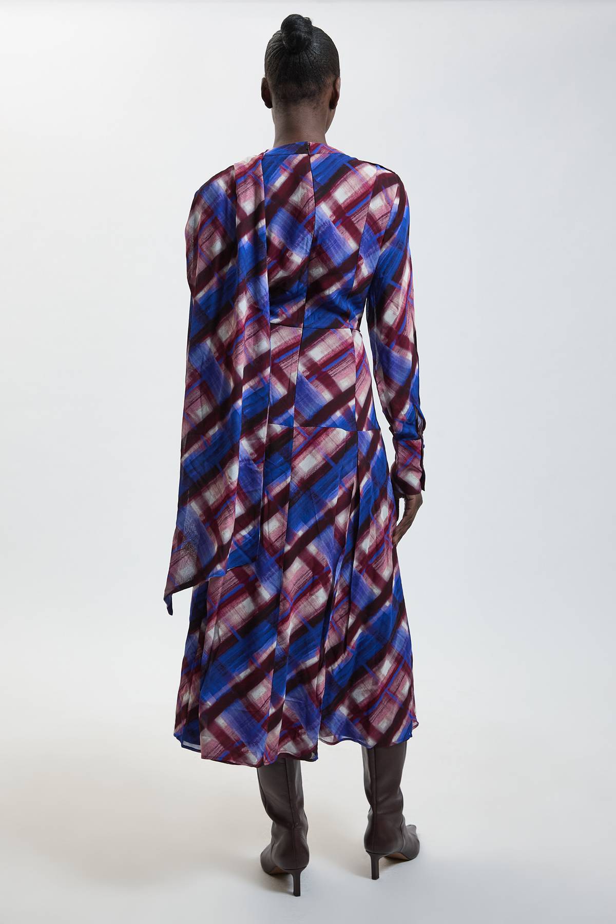 KarenMillen Robe Midi Tissée En Viscose À Imprimé Carreaux Avec Détail Foulard