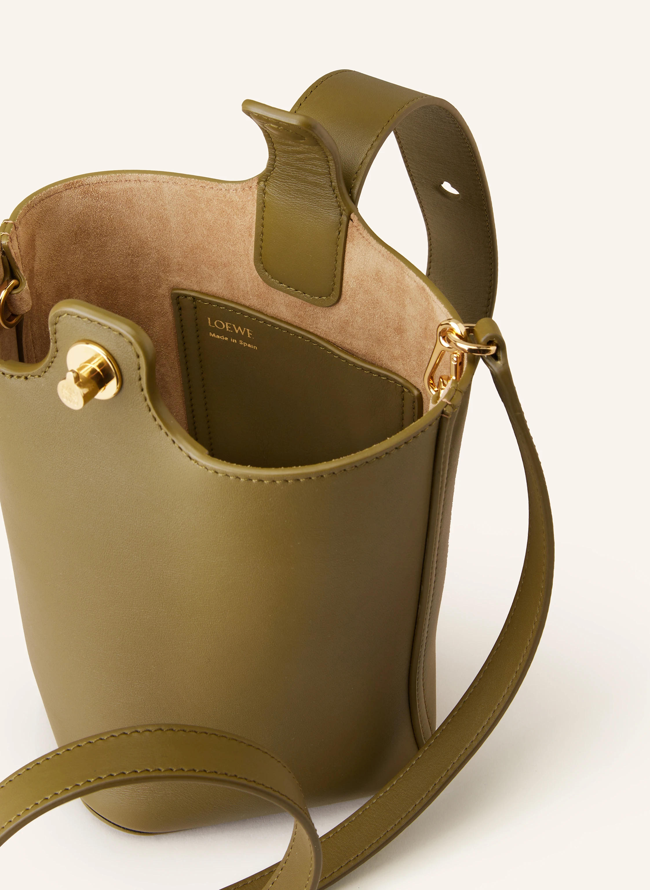 LOEWE Handtasche PEBBLE BUCKET MINI