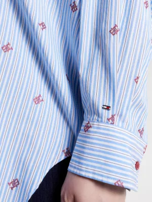 Camisa oversized com monograma e listras curvas
