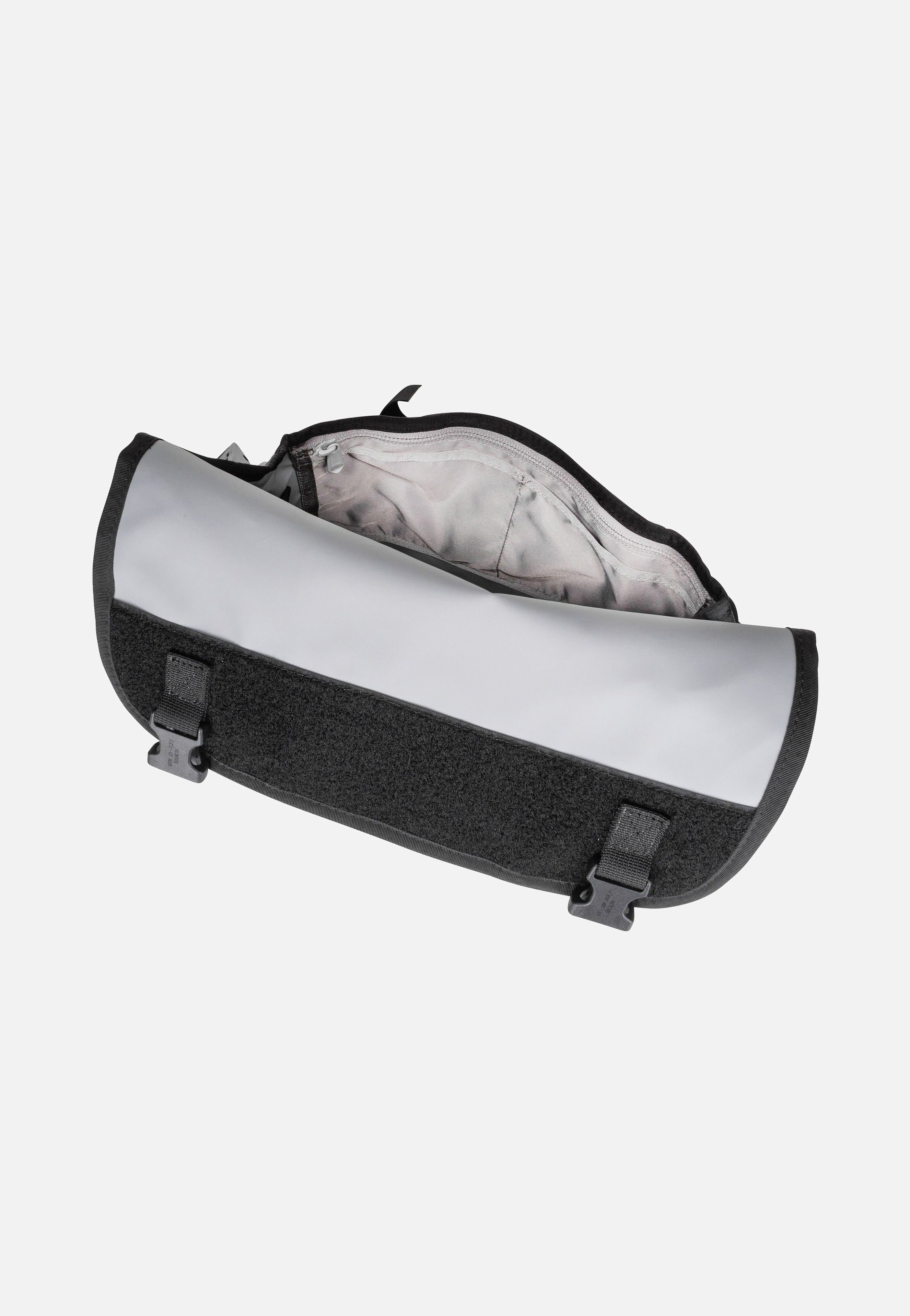 Classic XS Ironside - Messenger Bag