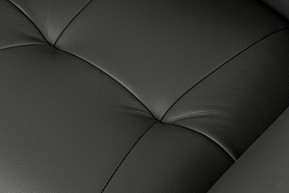 Drehbarer Design Stuhl SIGNATURE schwarz Echtleder 360° Taschenfederkern Metall