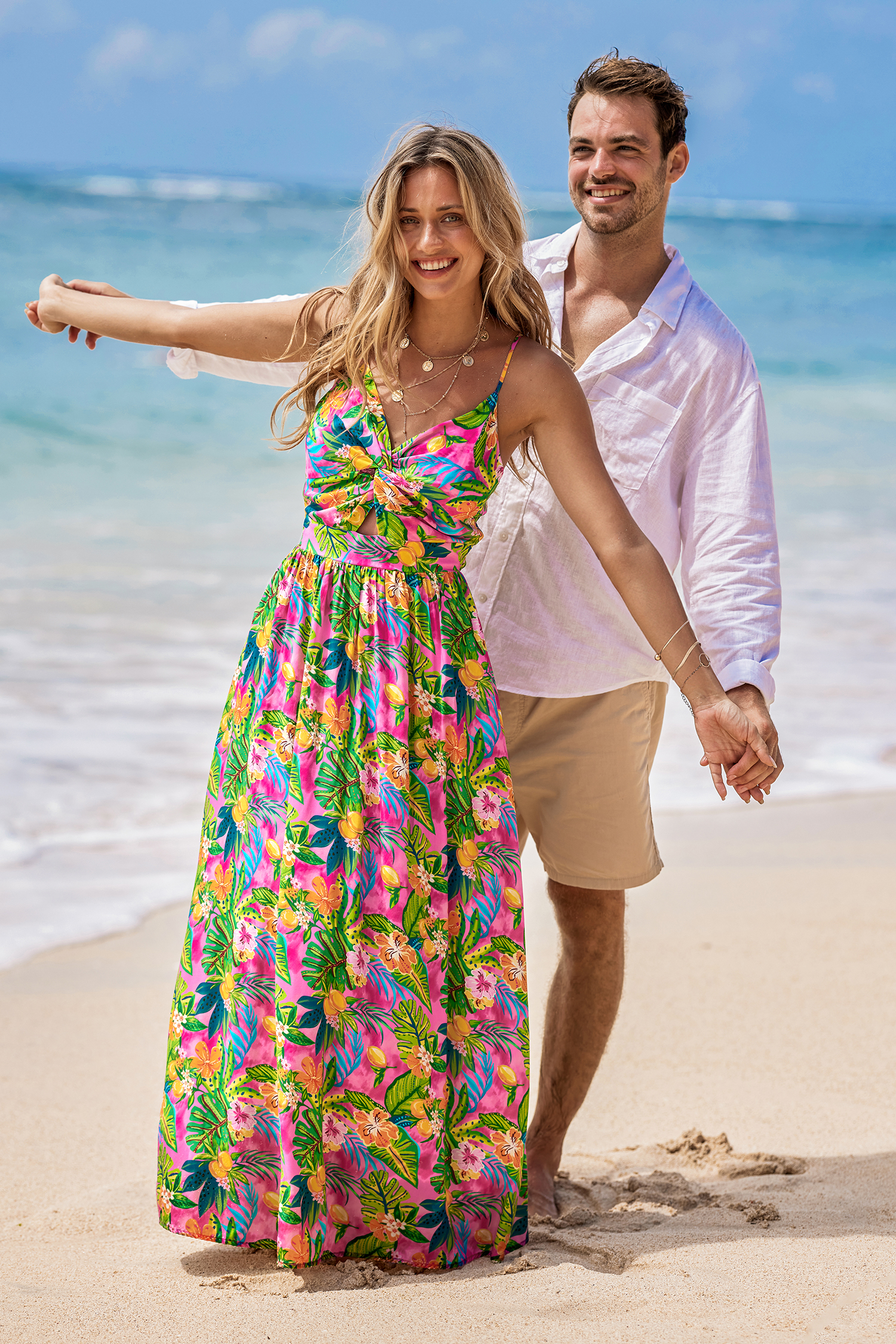 Robe maxi à fleurs tropicales avec trou de serrure torsadée