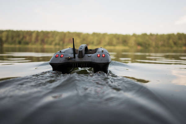 Bateau Amorceur Deeper Quest (Échosondeur   GPS   Autopilot)