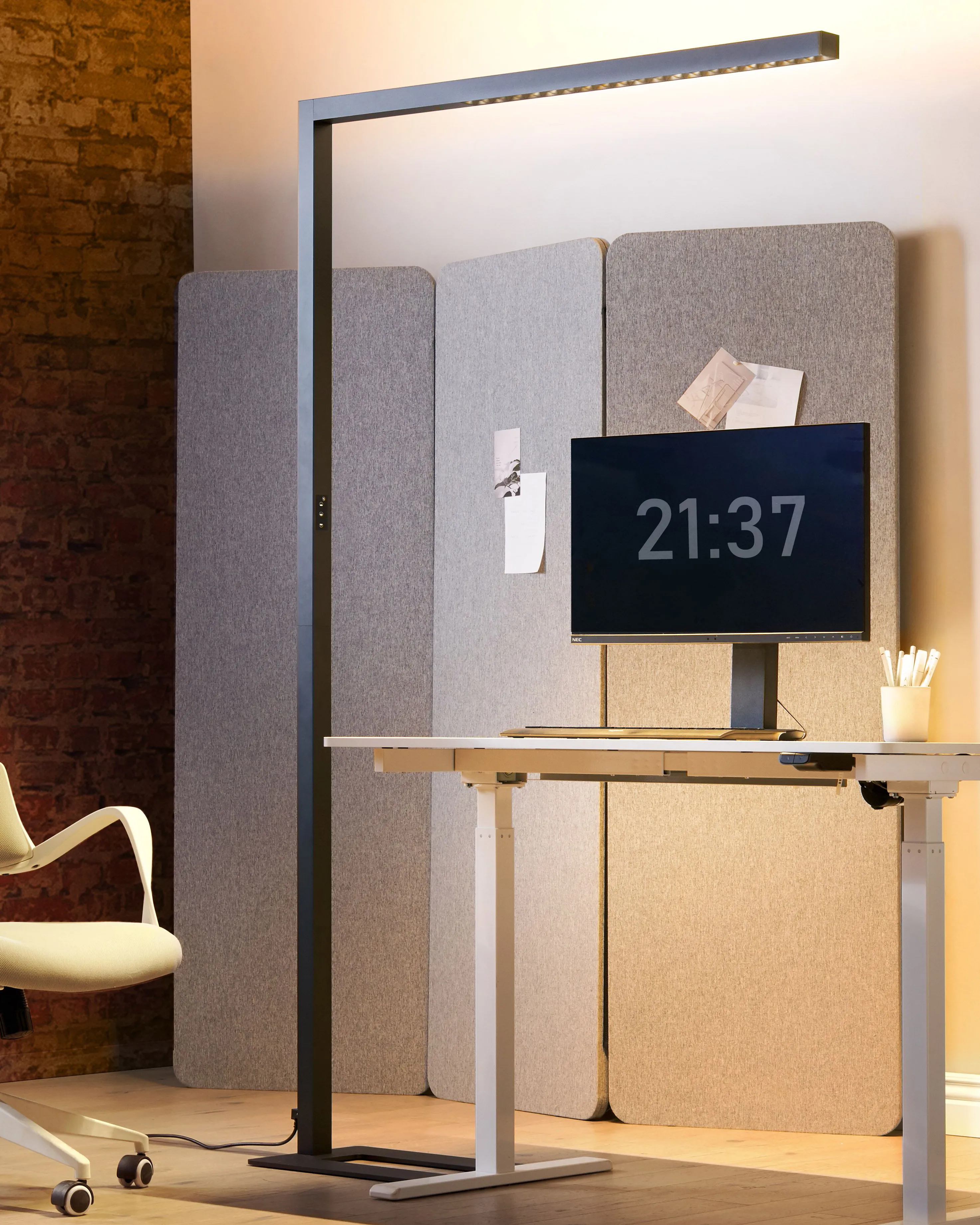 LED staande lamp MENSA met bewegingssensor Metaal Zwart