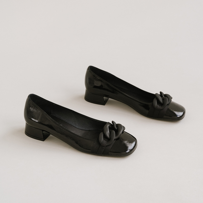 Ballerines à nœuds  en vernis plissé noir