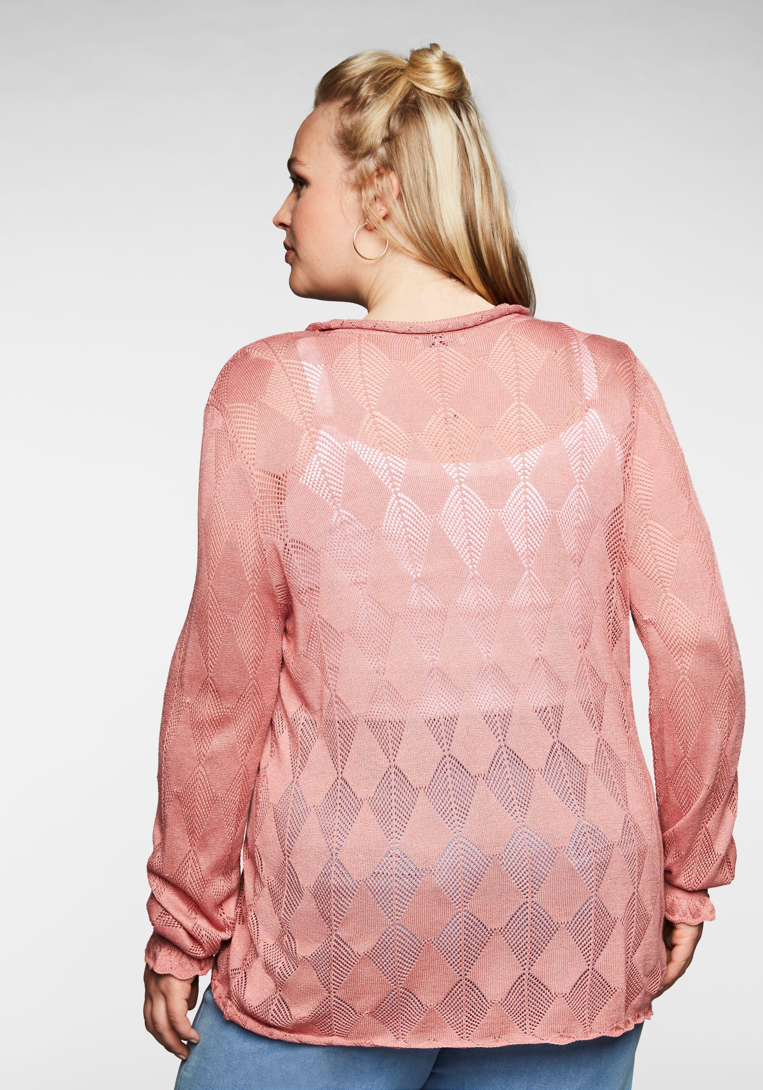 Strickjacke im Ajourstrickmuster, mit Umlegekragen