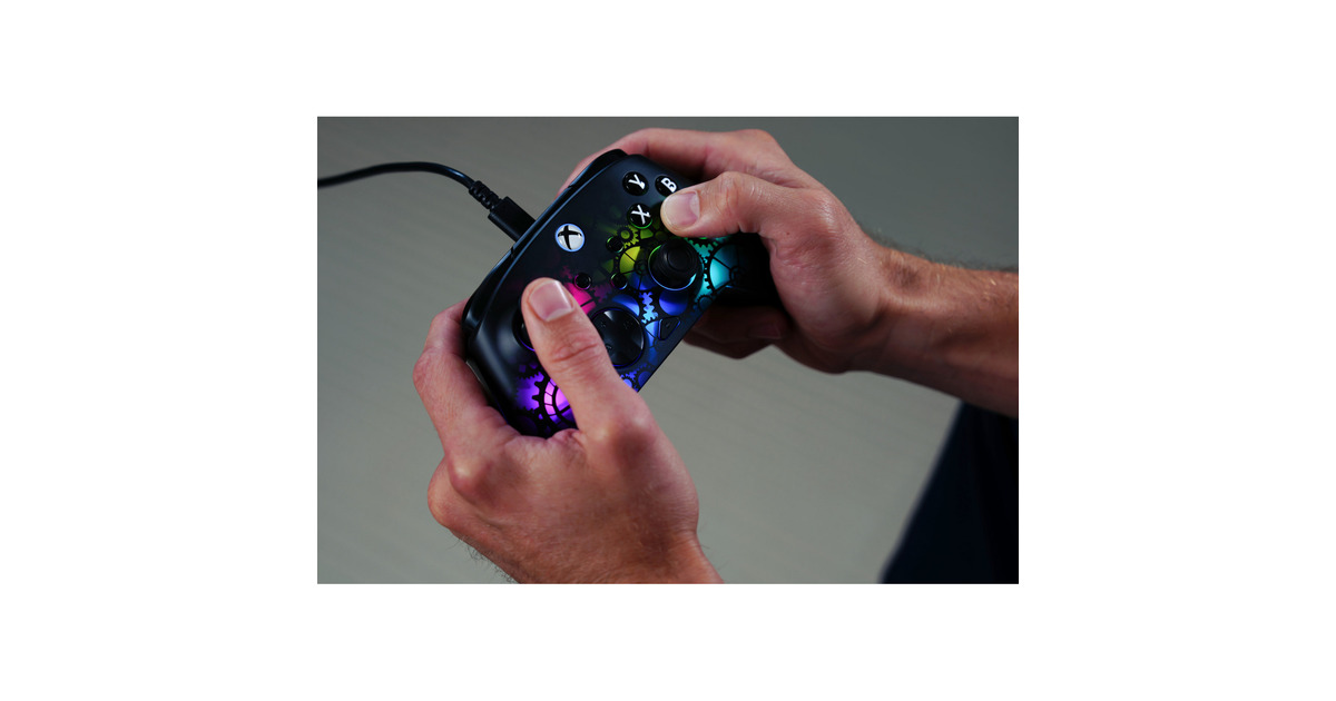 Turtle BeachAfterglow Ignite bekabelde RGB-gamingcontroller - Time Machine  (Zwart, Xbox Series X|S, Xbox One, Pc)