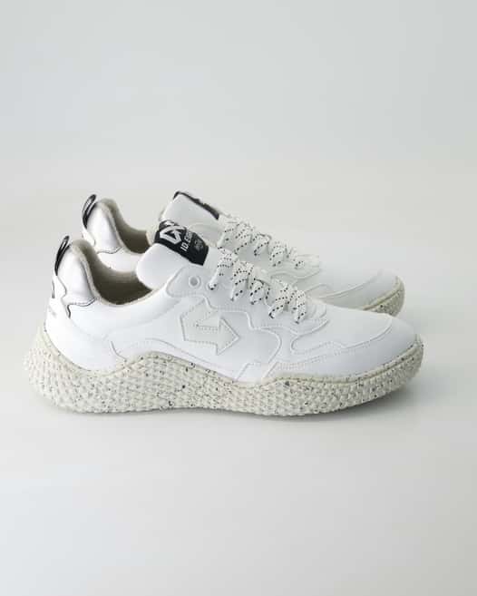 ID.EIGHT Hana Sneaker in Weiß