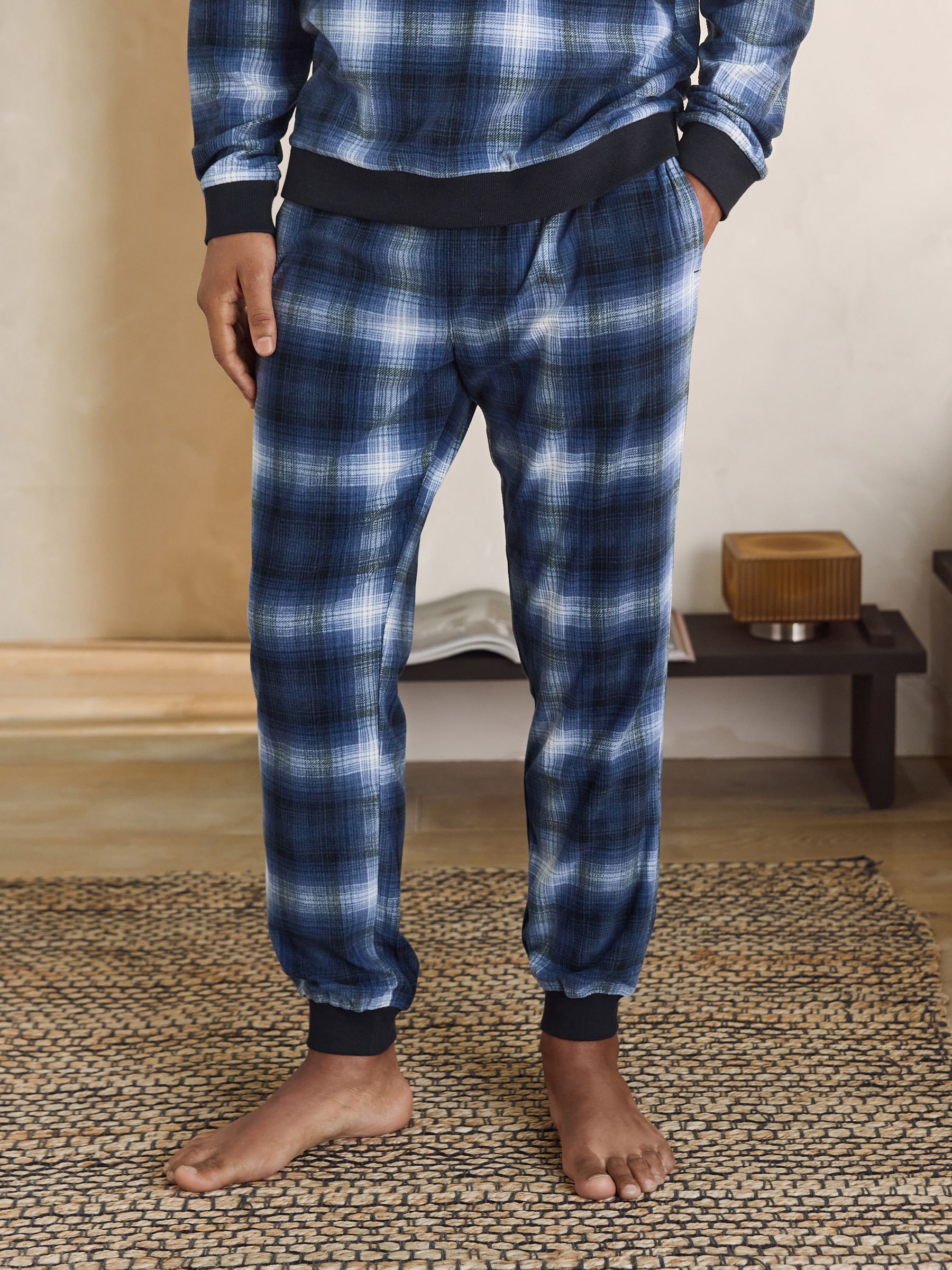 Marineblauw geruit - Motionflex - Behaaglijke pyjama met lange mouwen en boorden