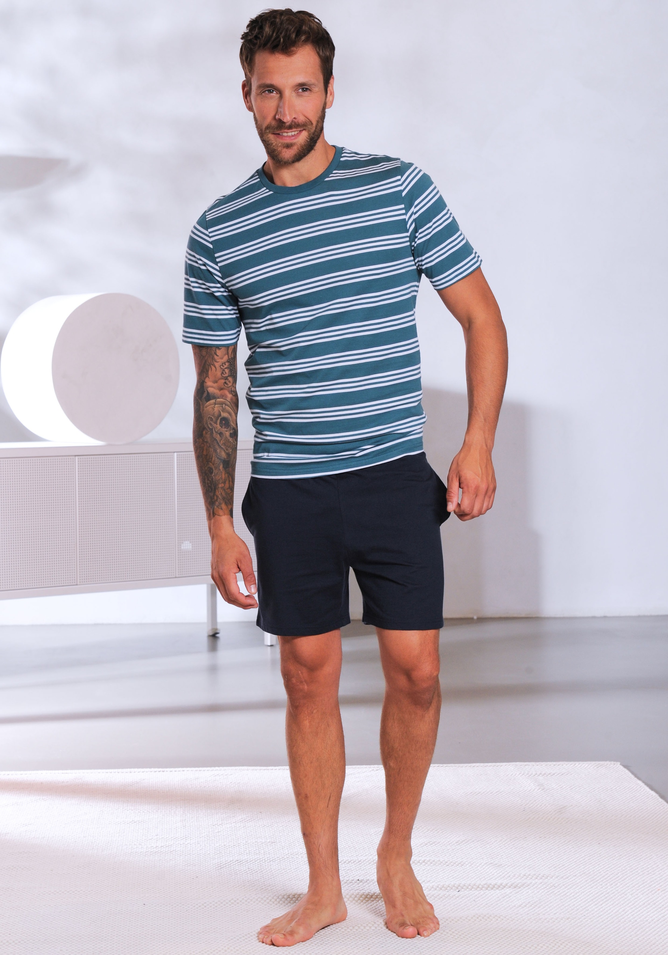 AUTHENTIC LE JOGGER Pyjama Packung, 2 Stück, 4 Stk. tlg., Schlafanzug mit gestreiften Oberteilen