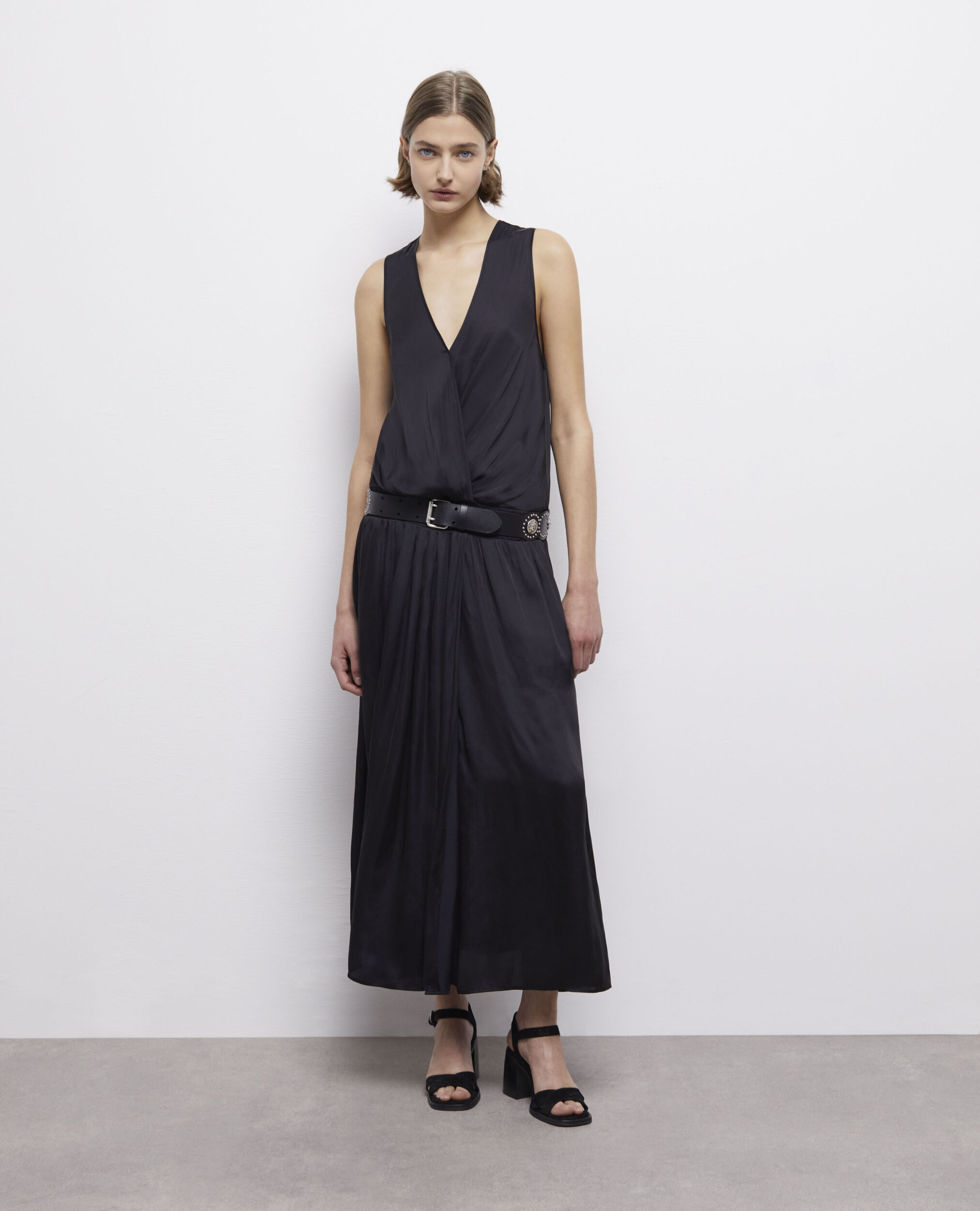 Robe longue noire