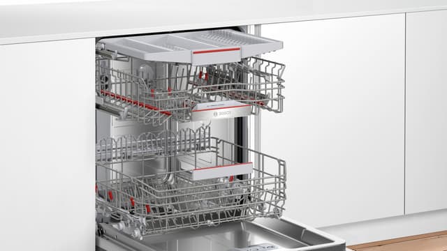 Bosch serie 4 opvaskemaskine SMP4ECC71S sort stål