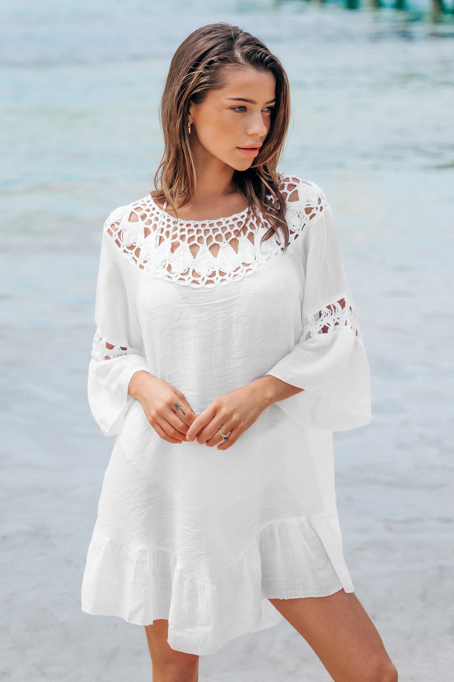 Robe cover up à volants en crochet