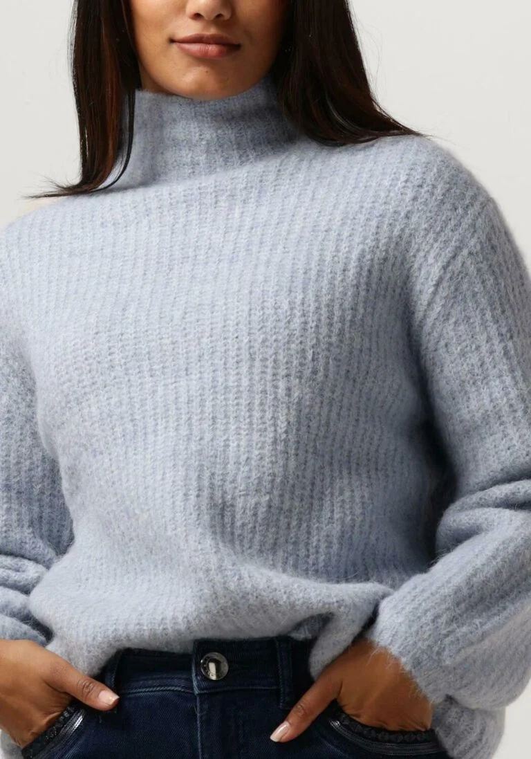 BRUUNS BAZAAR lichtblauwe bruuns bazaar trui syringa rika knit