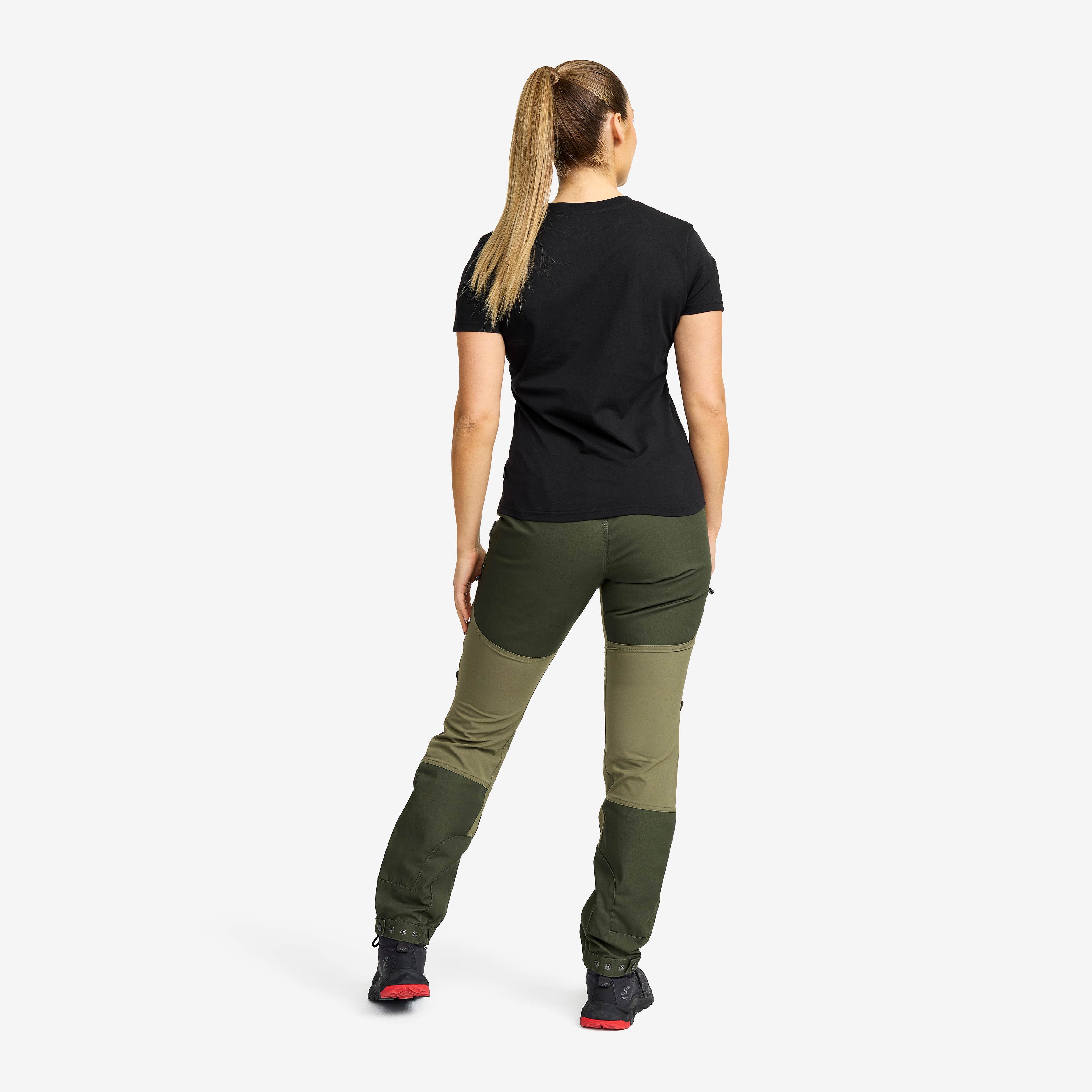 Easy Slim Fit T-shirt  Dame Black