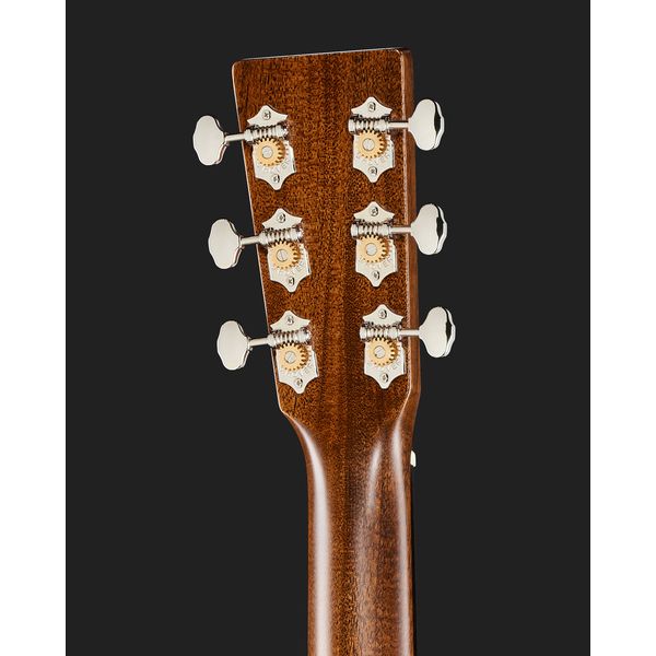 Martin Guitar D-18