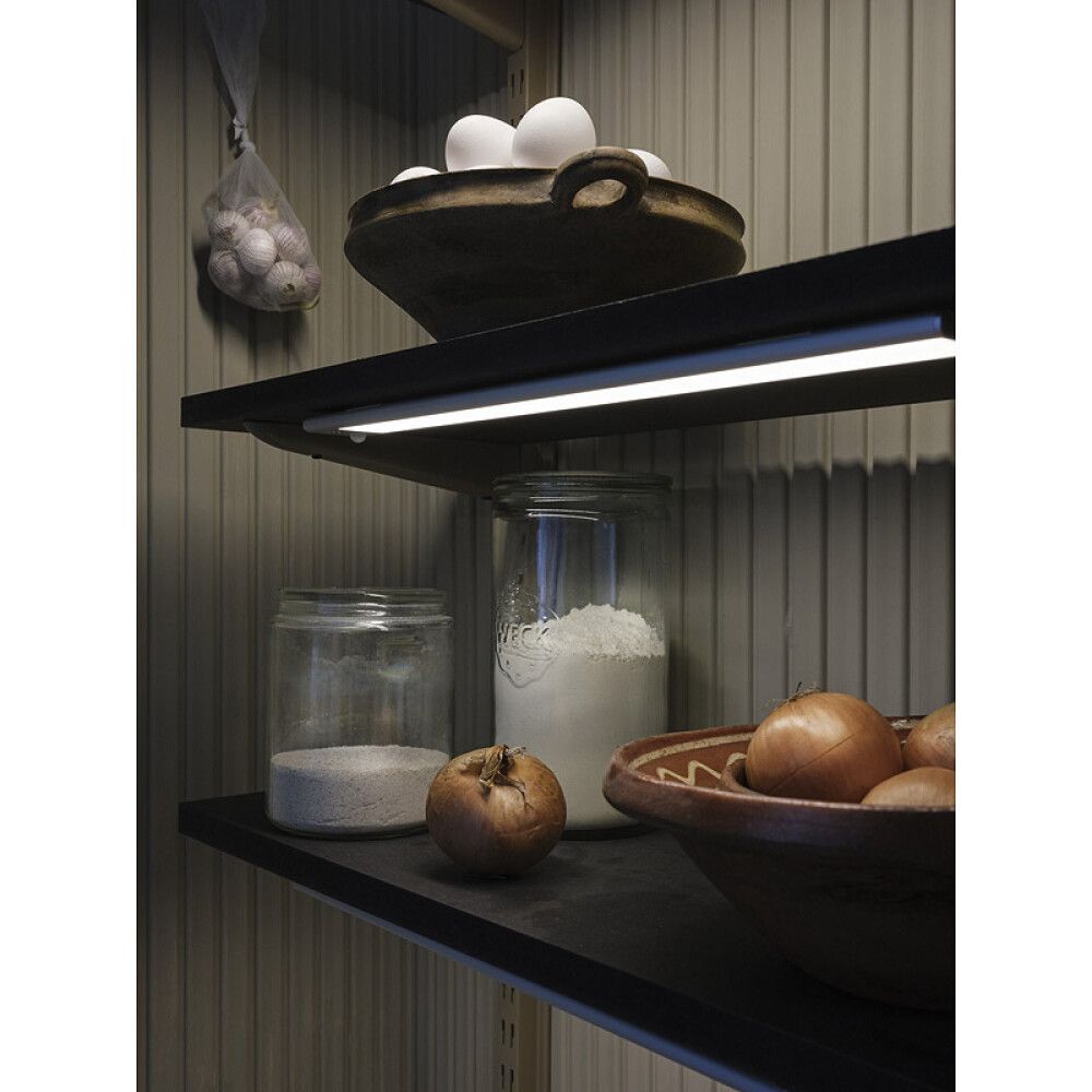 LED-ARMATUR LEDVANCE TIL UNDERSKAP 40CM GRÅ