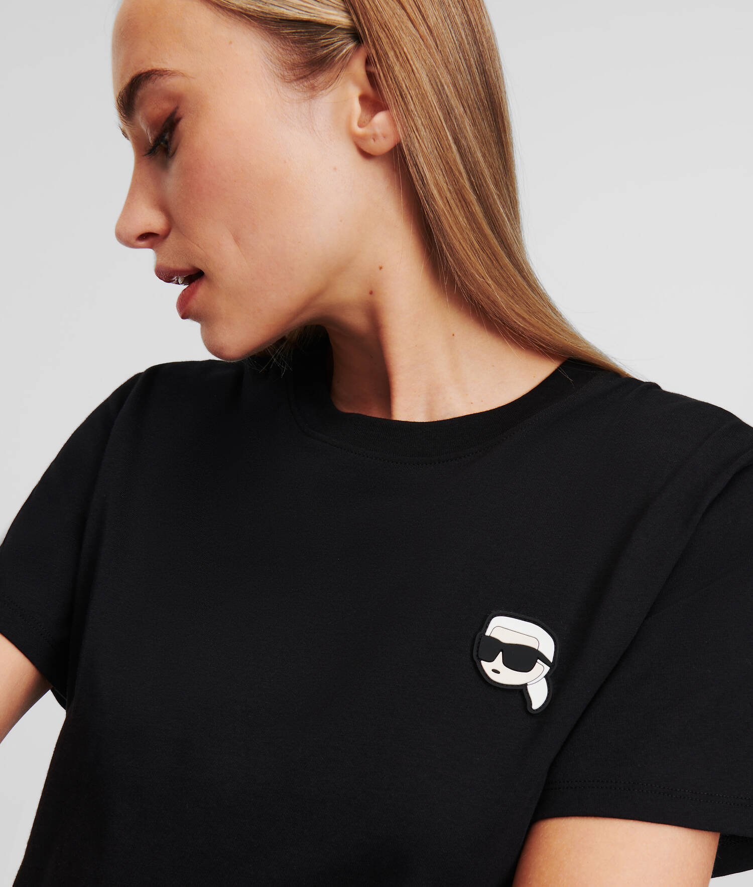 T-SHIRT AVEC ÉCUSSON IKON