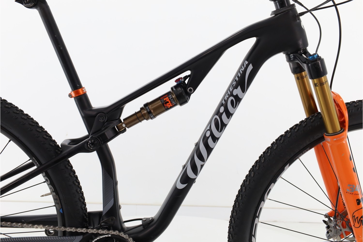 Wilier Triestina Urta SLR (2022) | Diamond