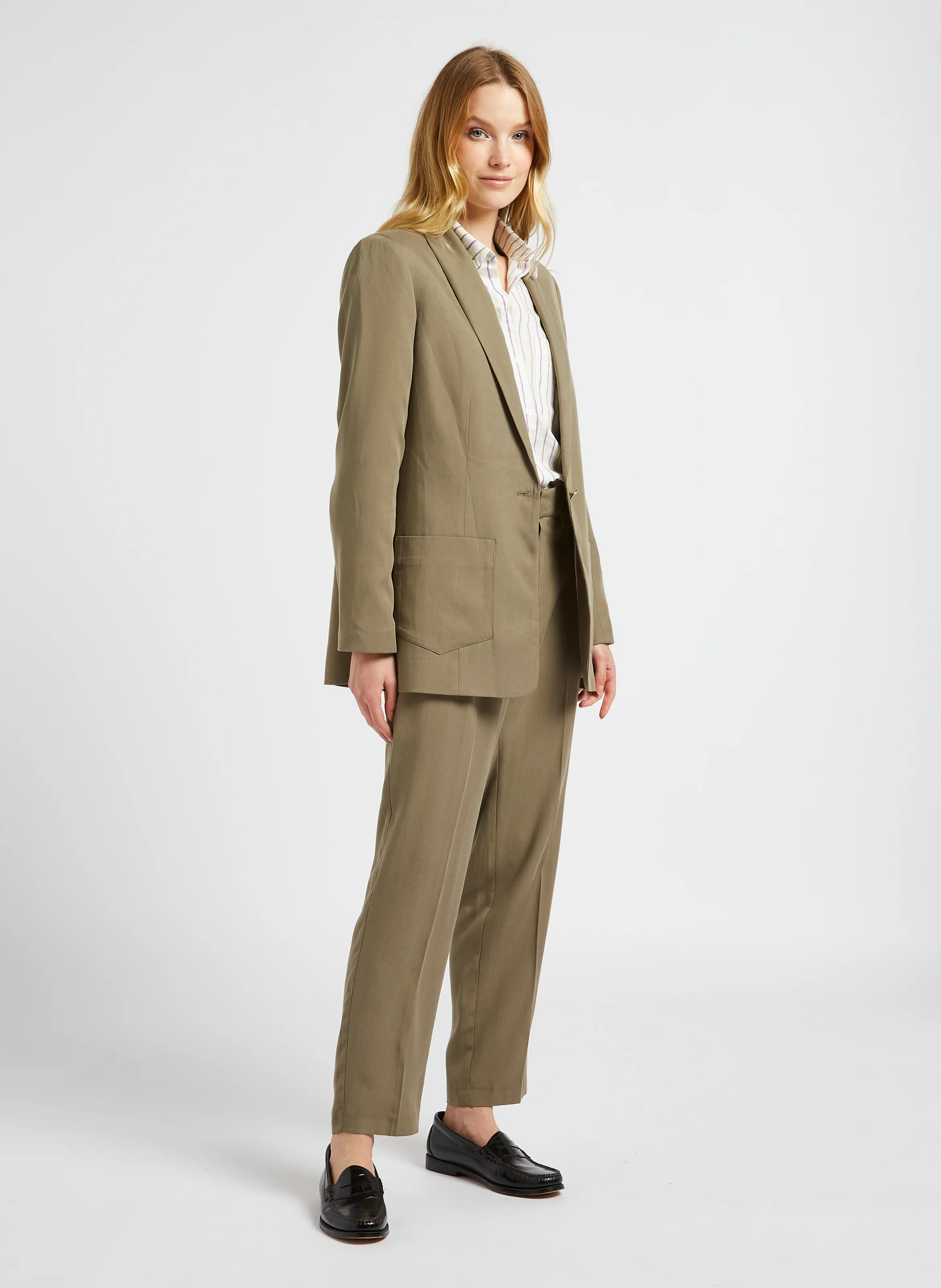 VICTOIRE - Veste de tailleur ajustée à col châle | Vert