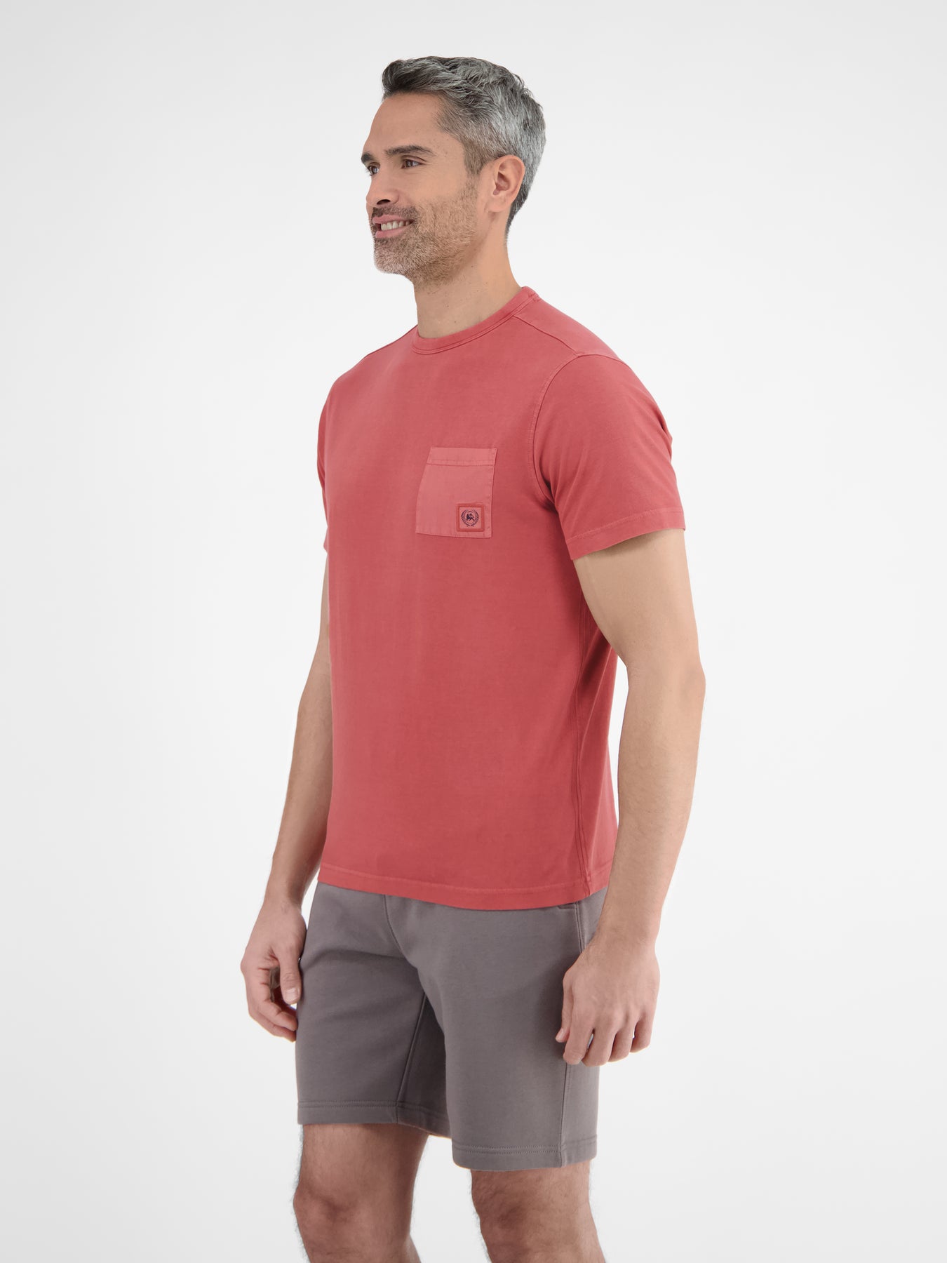T-Shirt mit Brusttasche