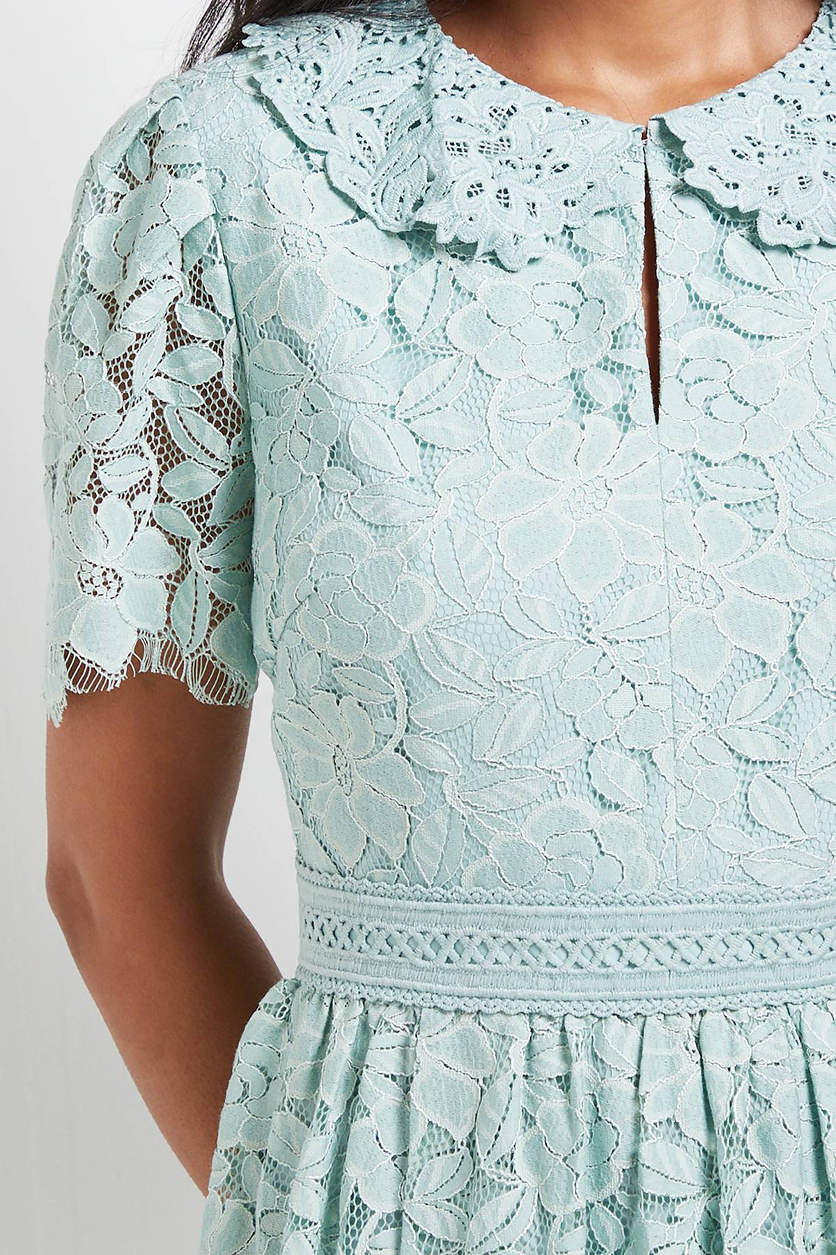 Wallis Robe Midi Boutonnée à Col en Dentelle Petite Taille