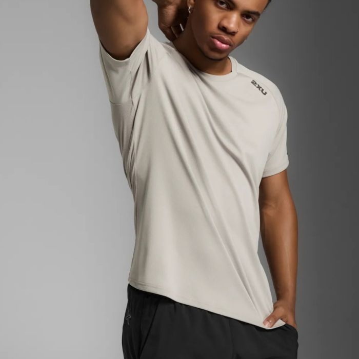 2XU Herre T-shirts Aero Tee Grå