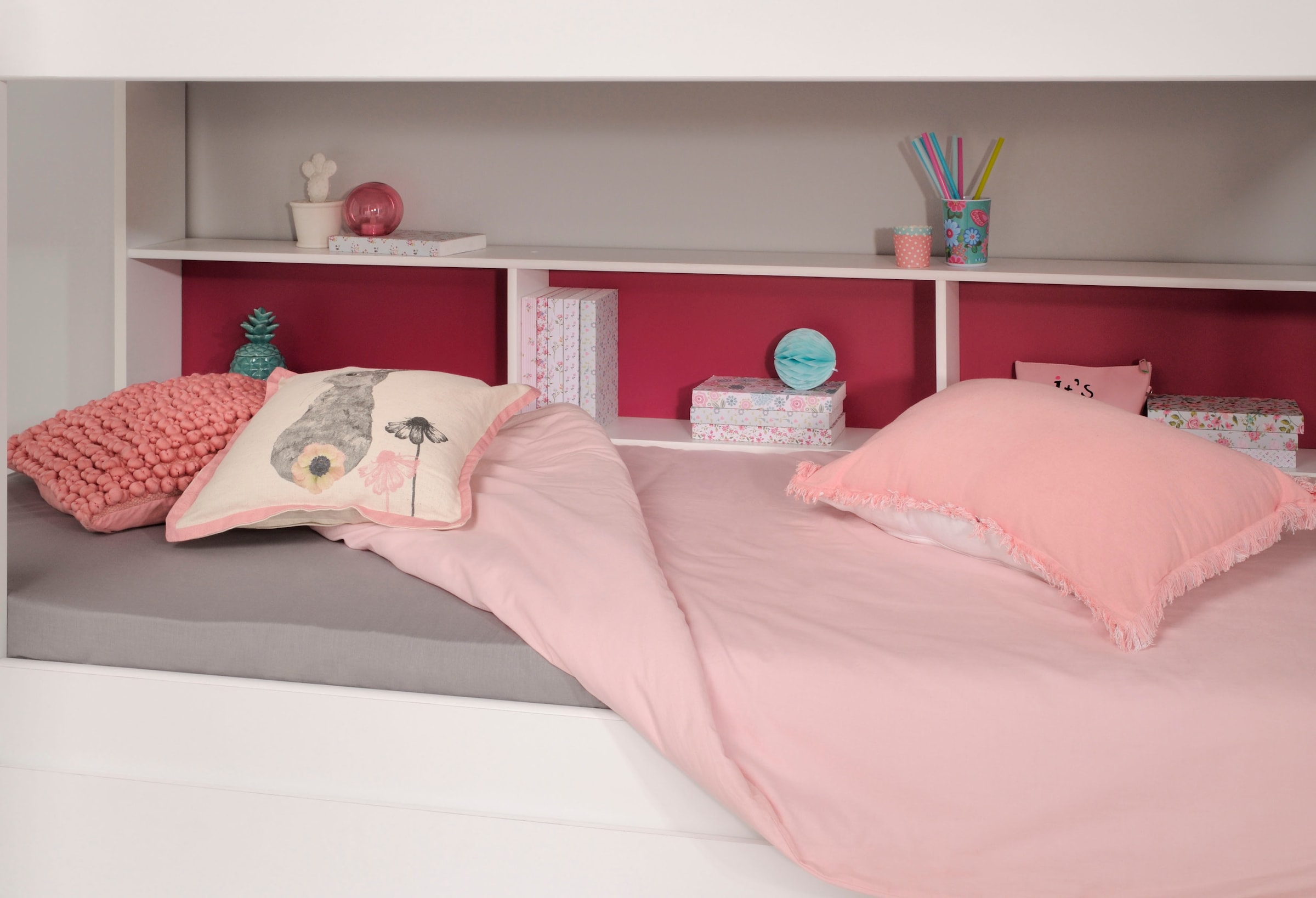 Parisot Etagenbett »Tam Tam, Stockbett, farbig hinterlegte Regale, mit Bettkasten« viel Stauraum, toll für kleine Räume, TOPSELLER!