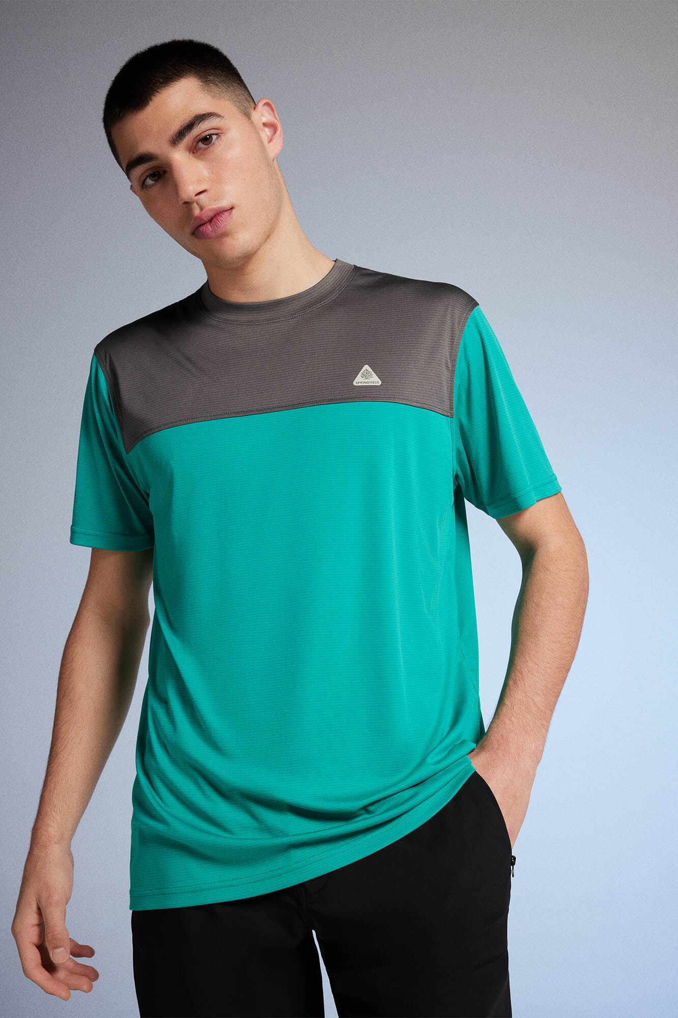 Camiseta cortes outdoor - verde