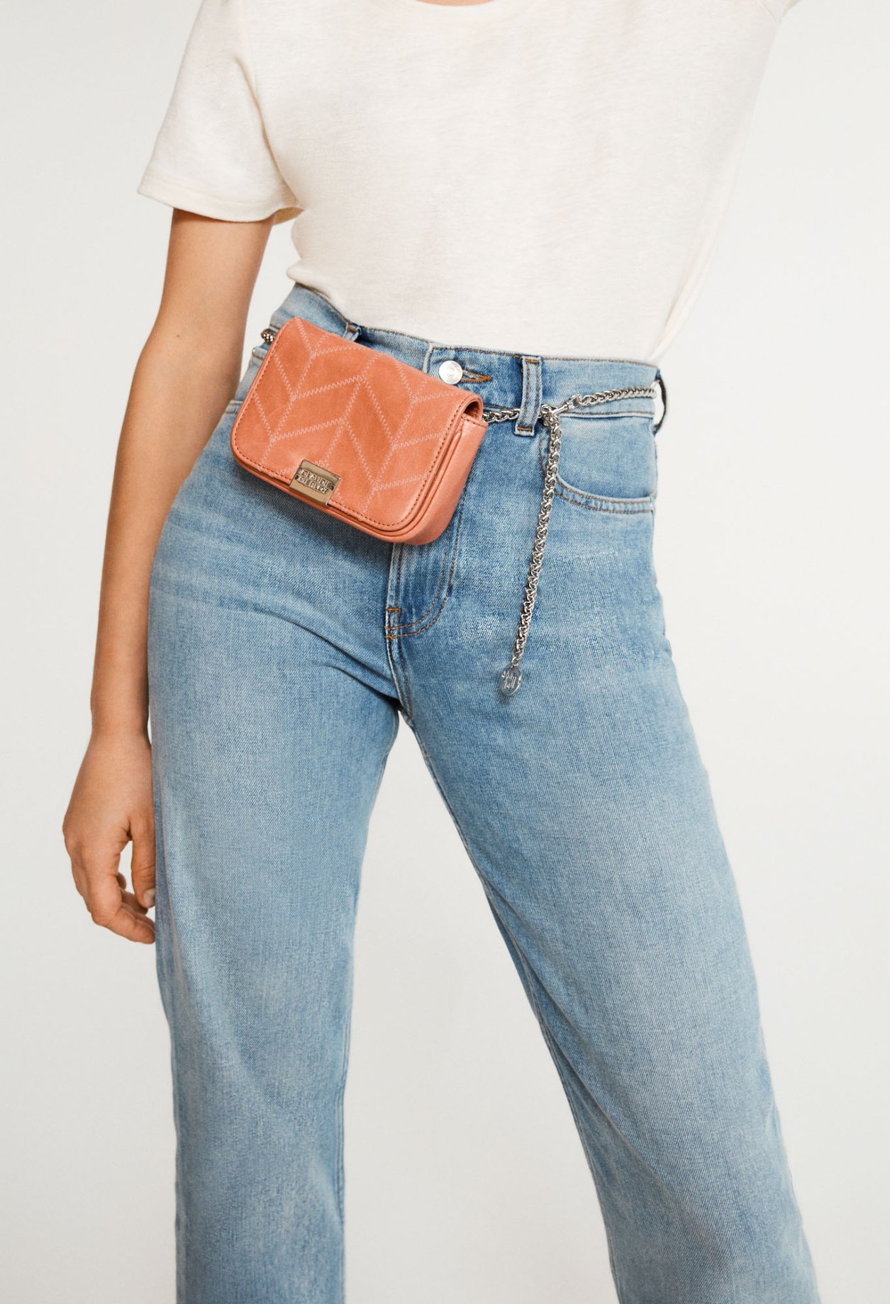 Pochette cuir verni